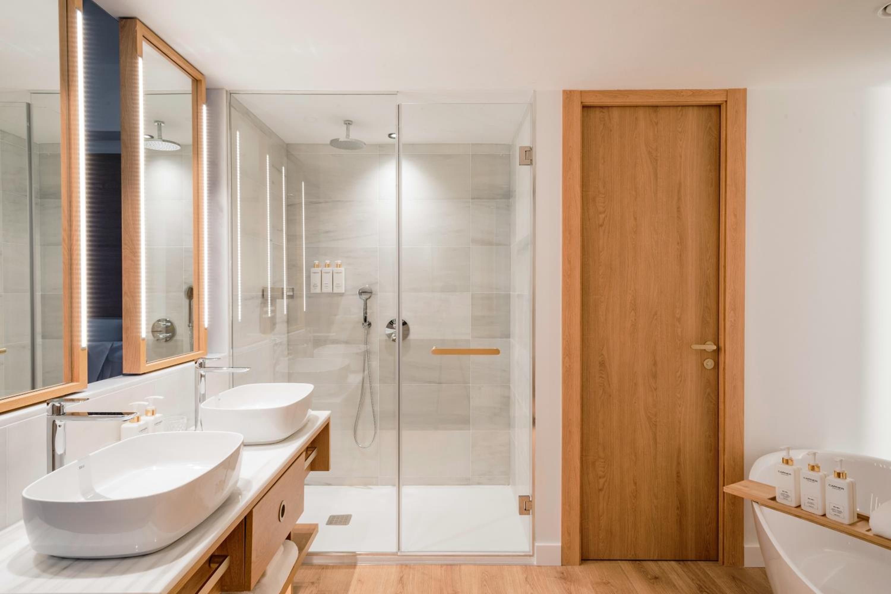Your Suite Meliá RedLevel One Bedroom