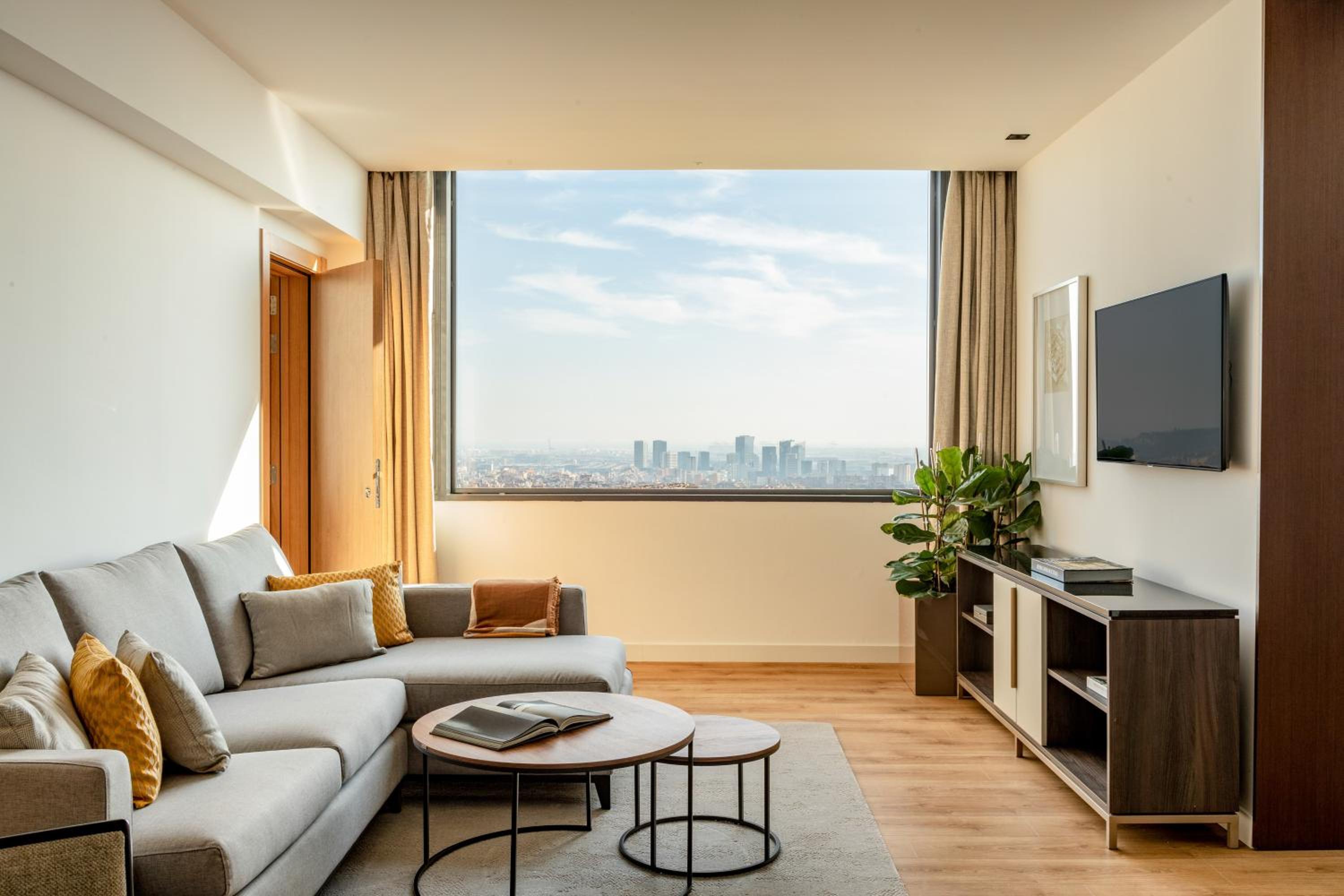 Red Level Three Bedroom Presidential Suite