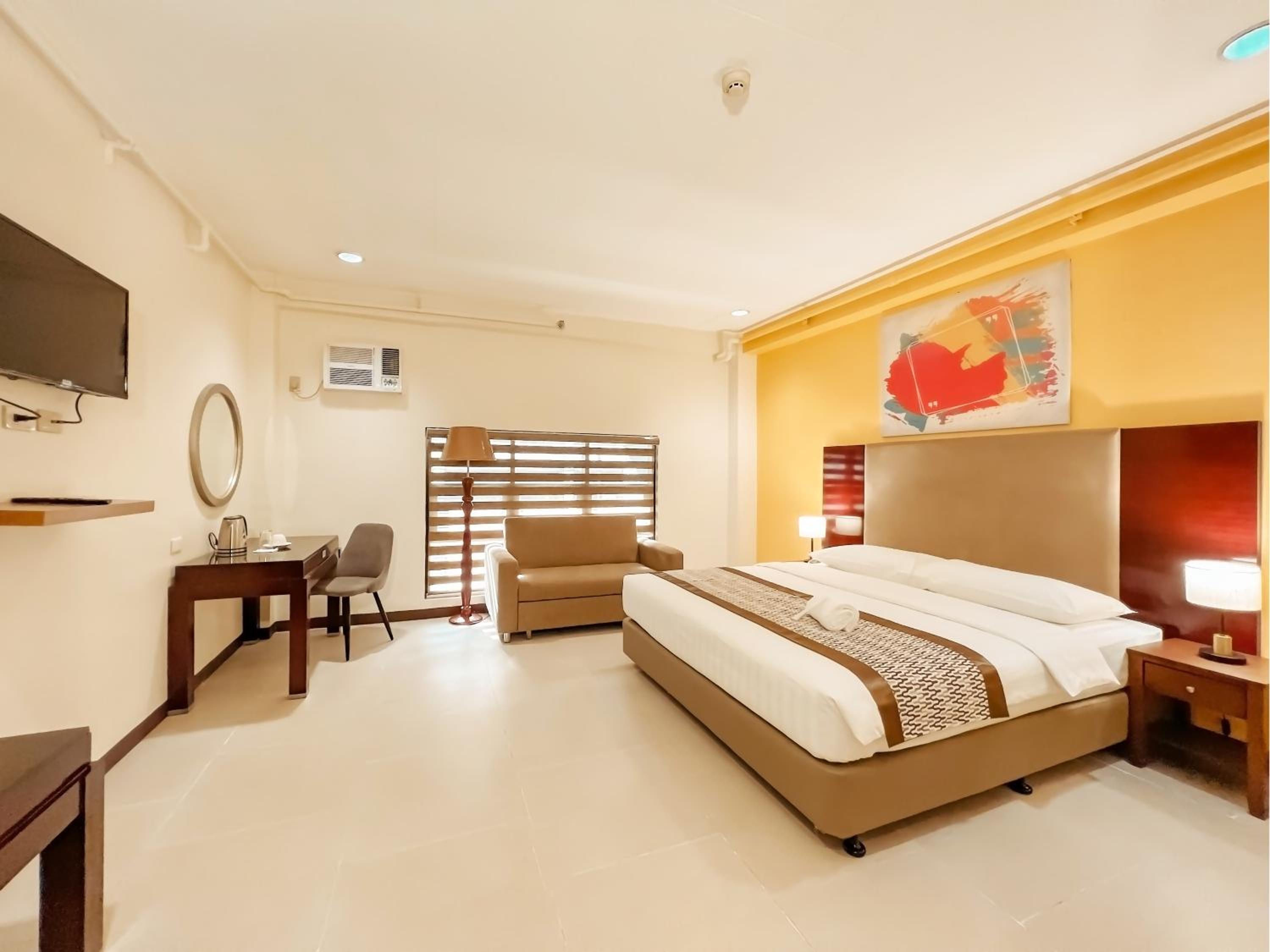 Superior King Room - Photo 1