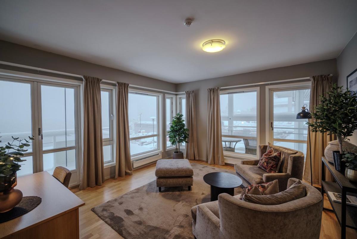 Junior Suite with fjord view - Photo 1