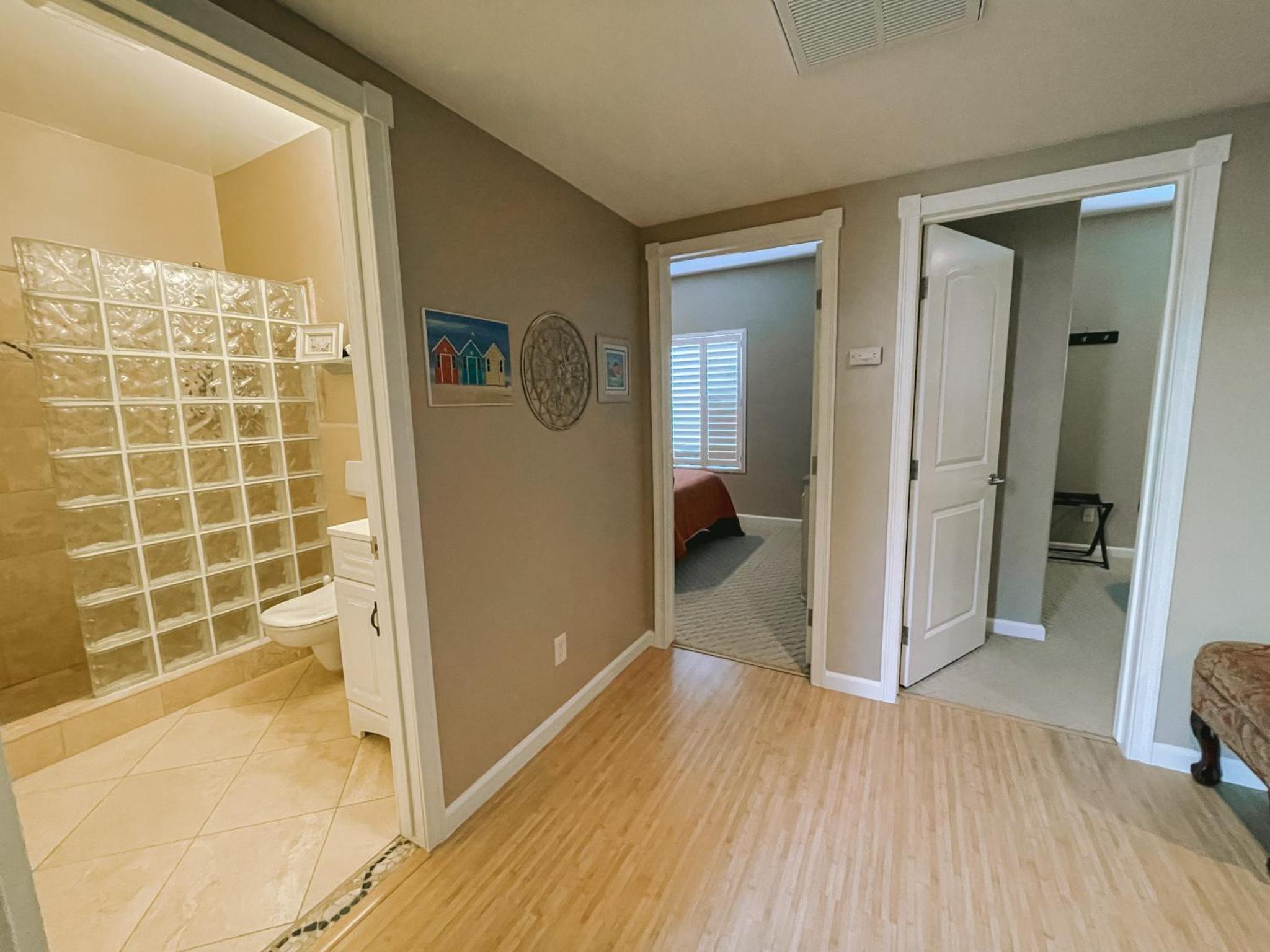 Four-Bedroom House photo 1
