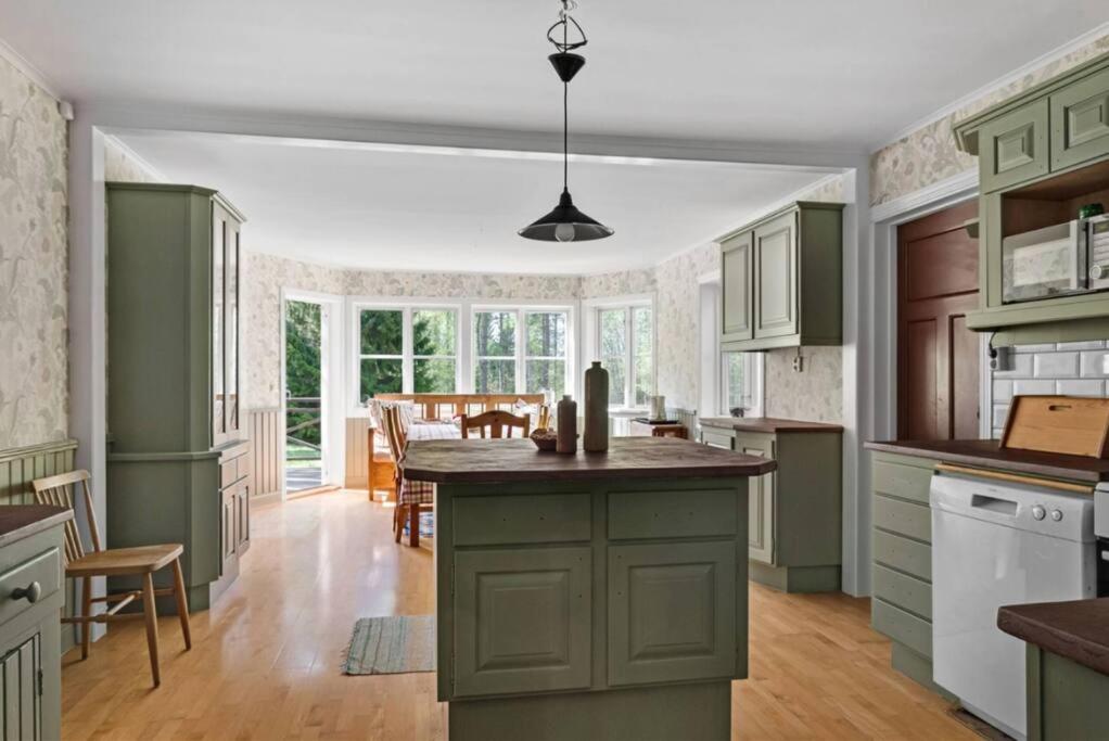 Villa photo 2