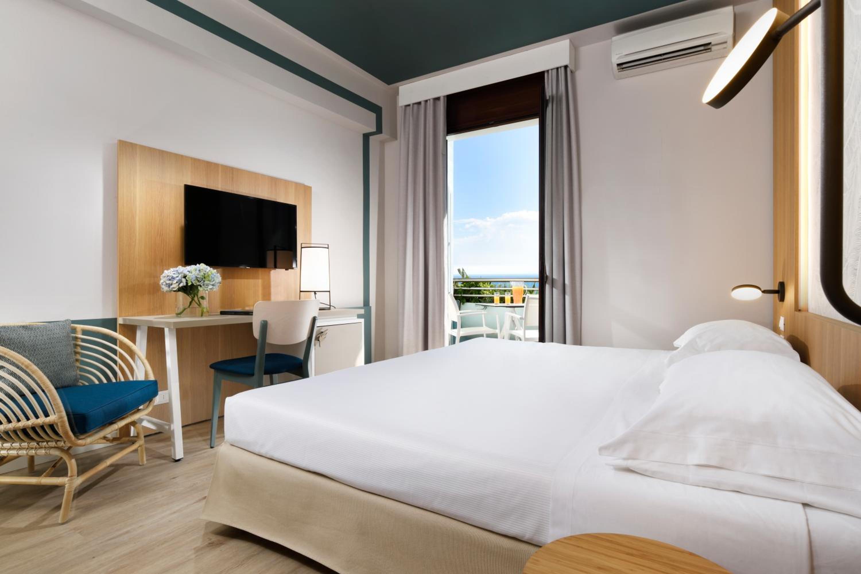 Premium Double Room - Photo 1