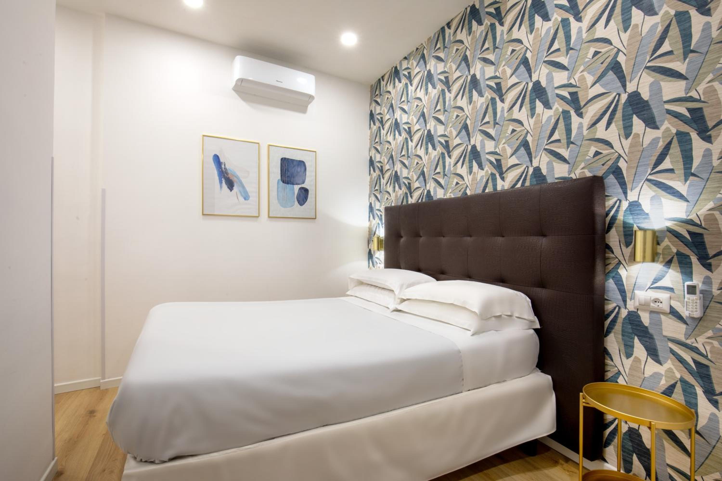 Small Double Room photo 2