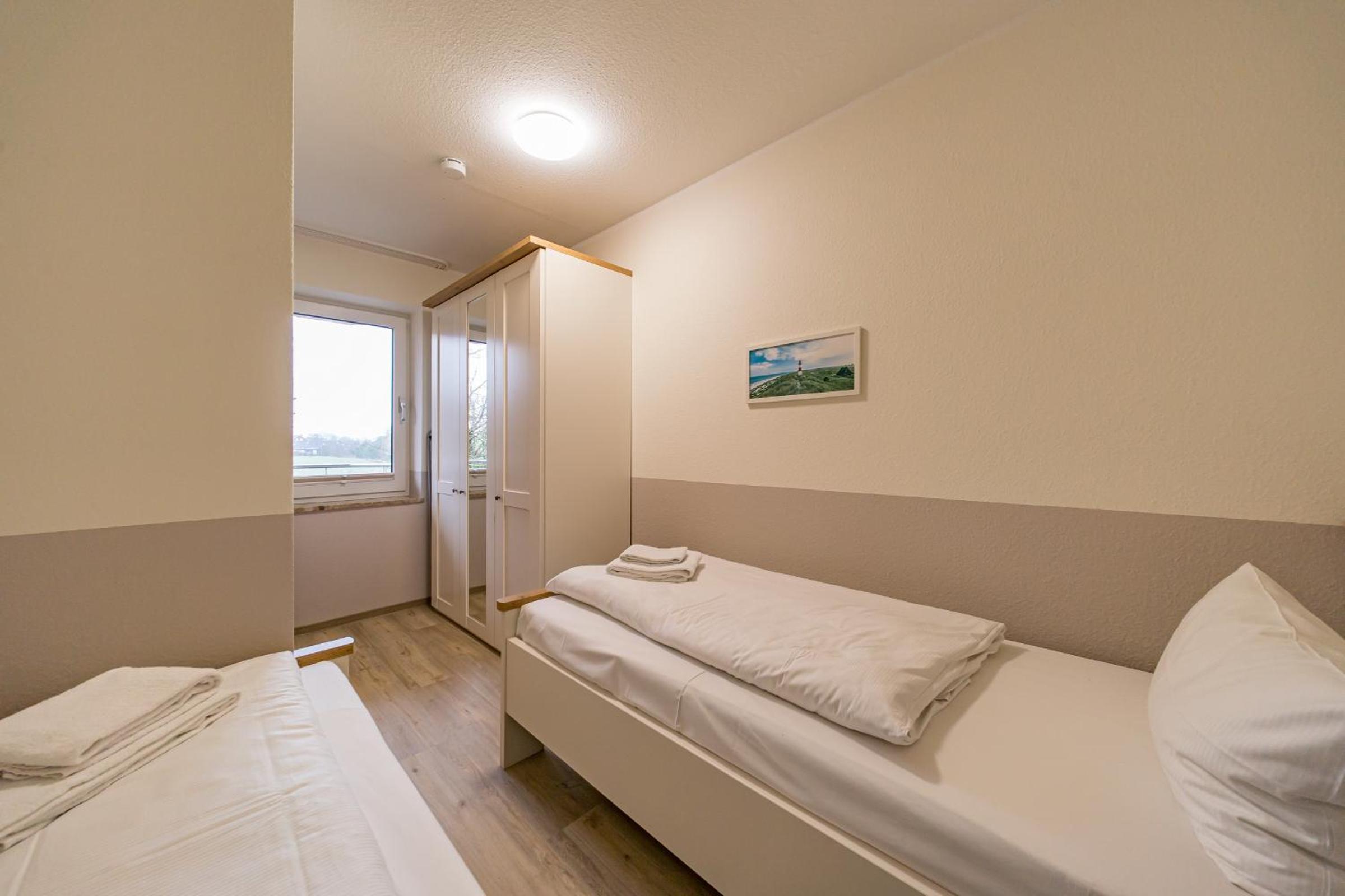 Apartment with Balcony photo 2