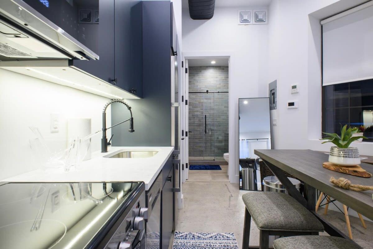 Apartment photo 2