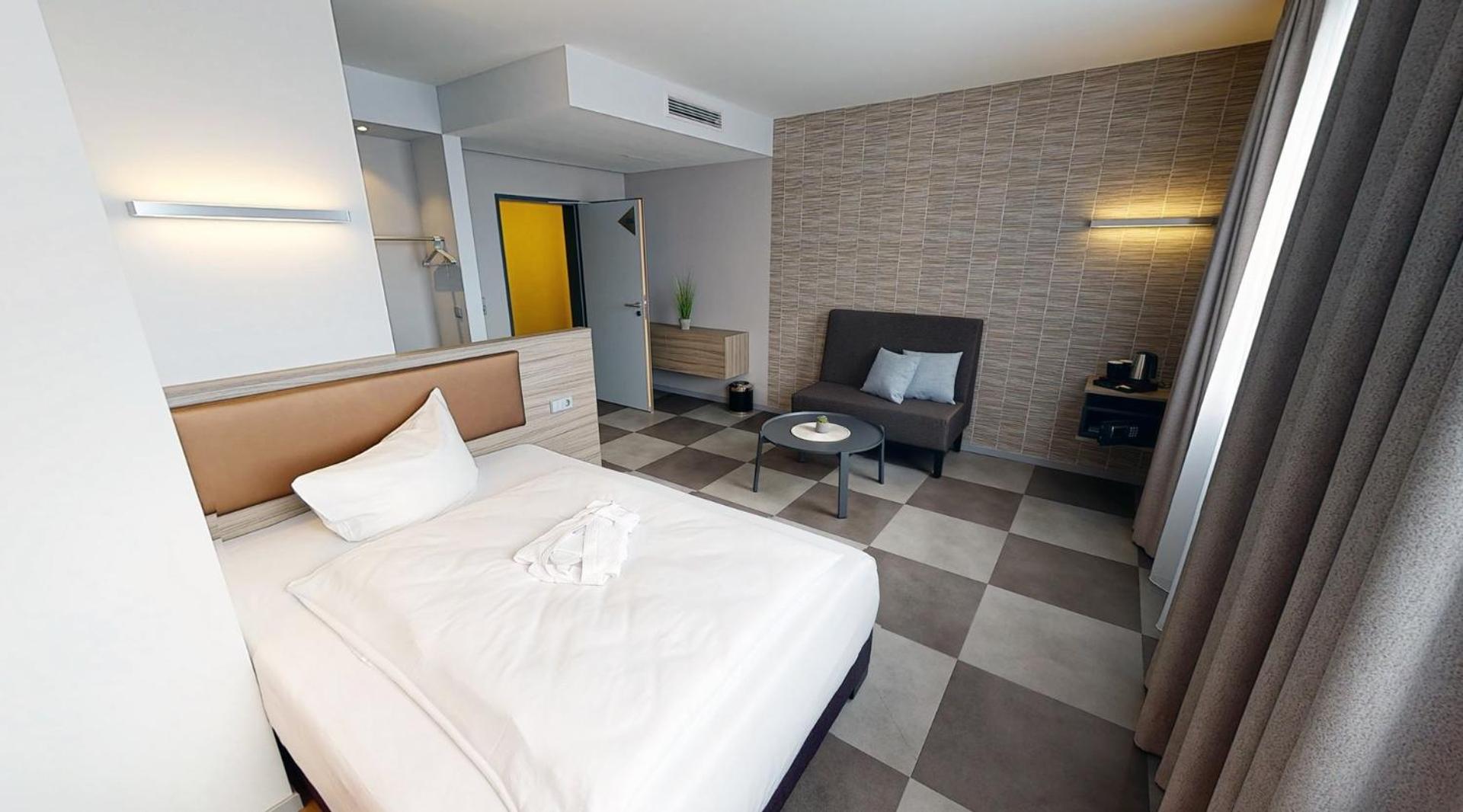 SuperiorPlus Single Room (Air condition)