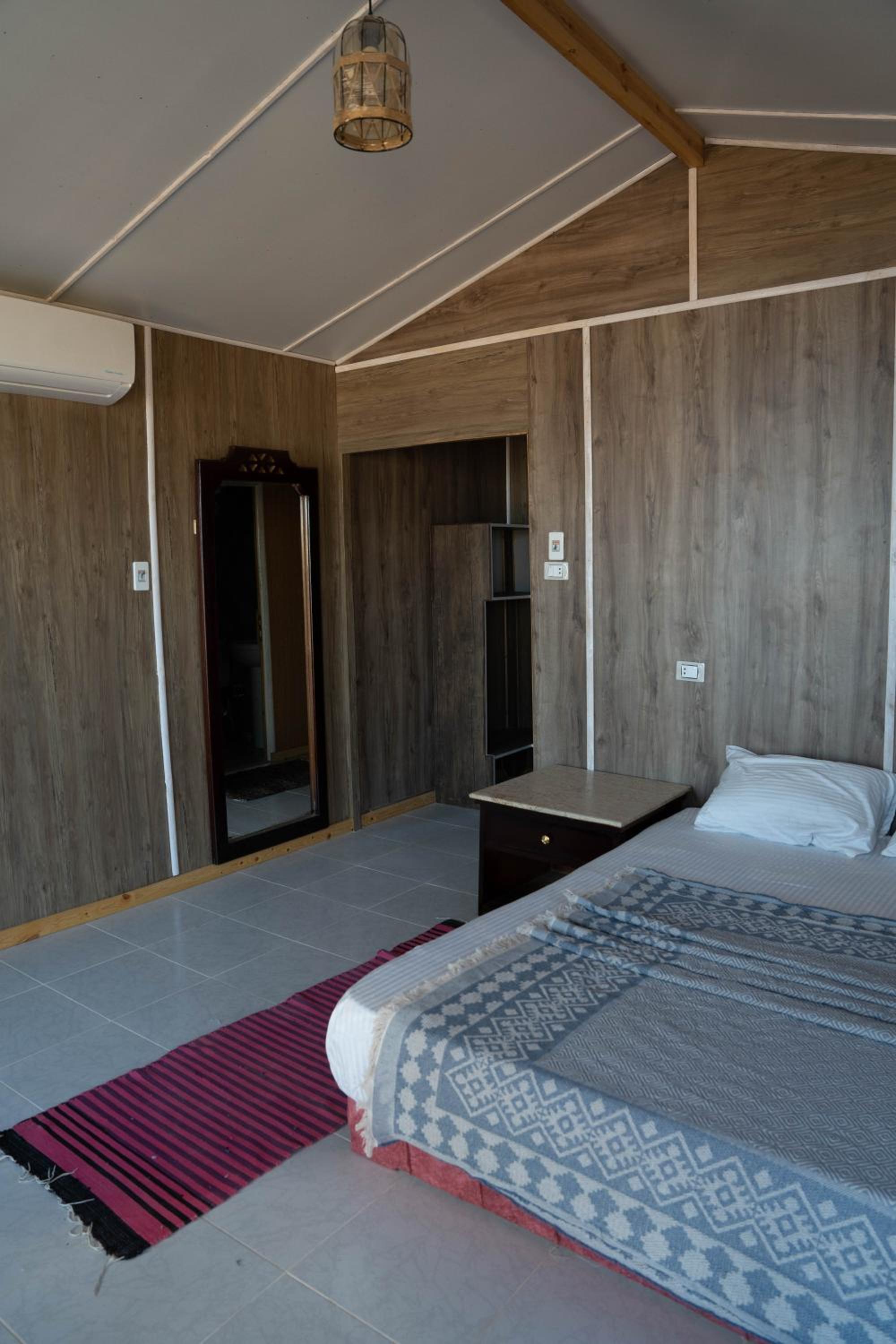Budget Single Room photo 2