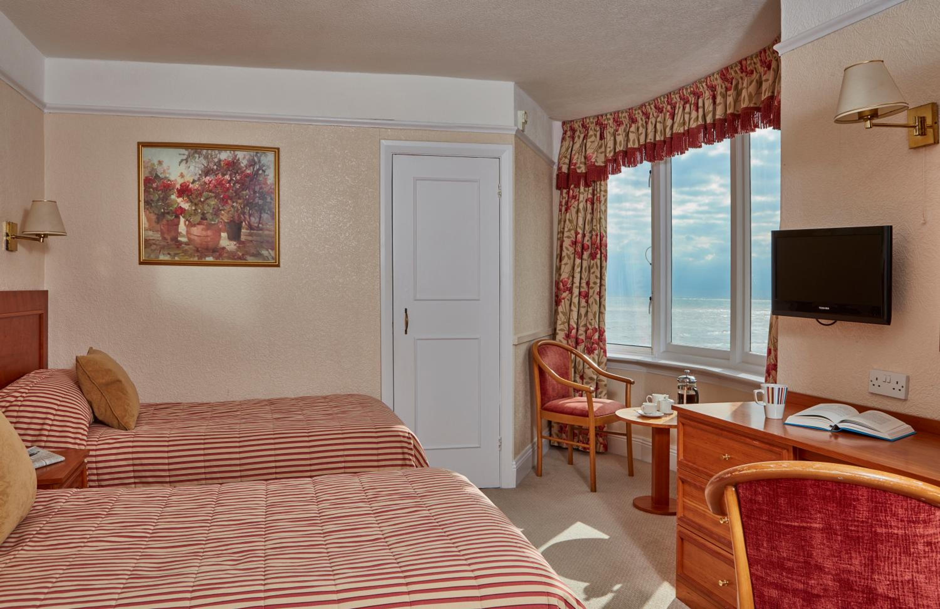 Twin Room with Sea View
