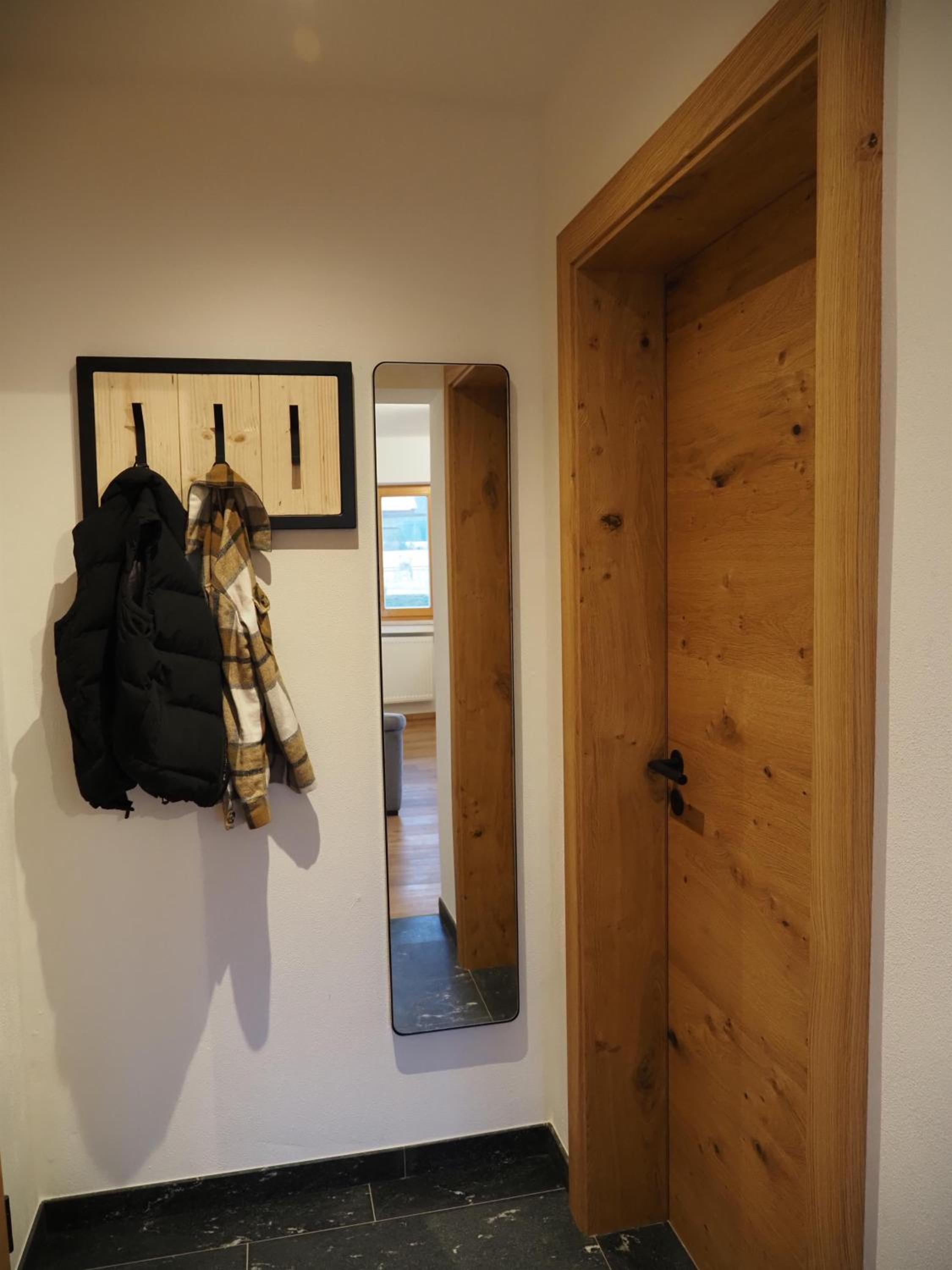 Apartment 1 with Mountain View photo 3