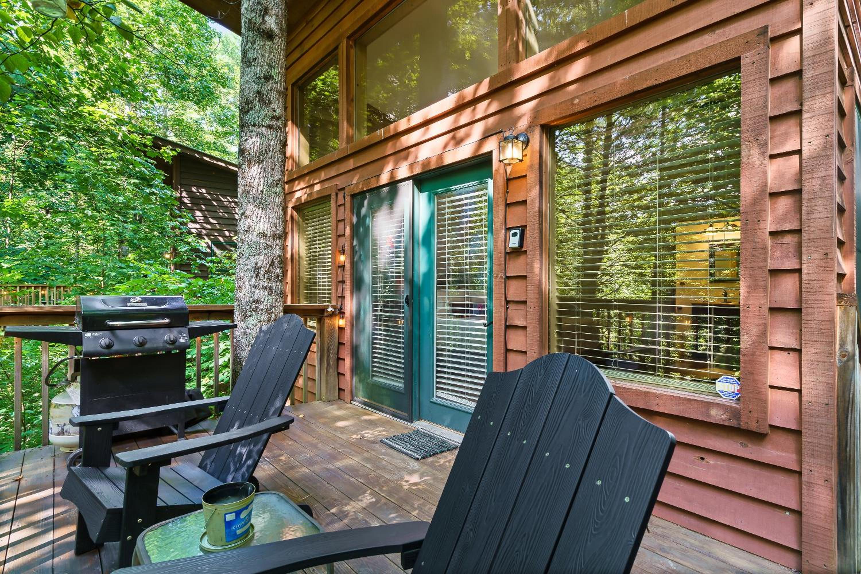 Deluxe Double Room with Balcony - Photo 6