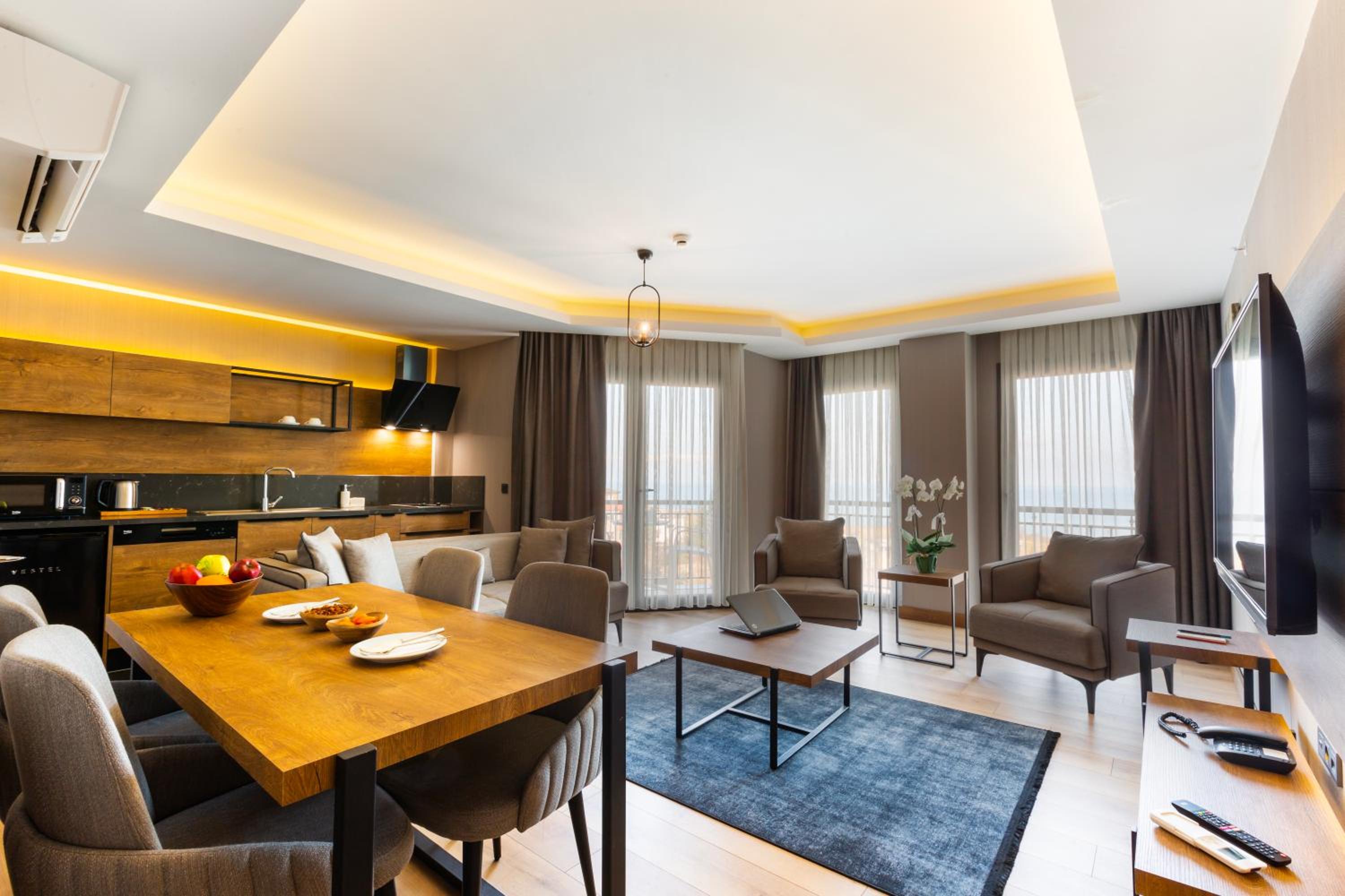 One-Bedroom Apartment - Photo 13