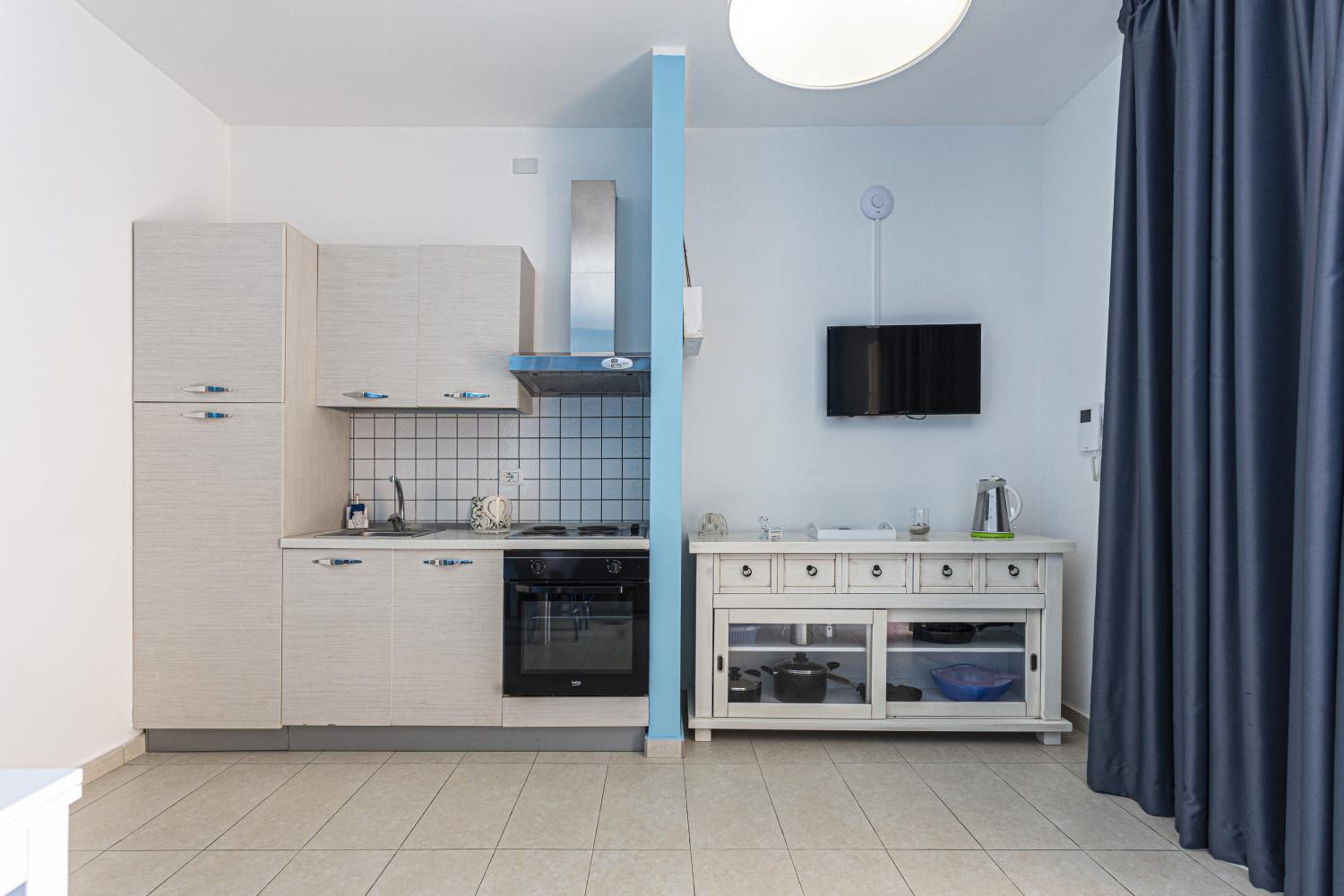 Superior One-Bedroom Apartment with Sea View photo 2