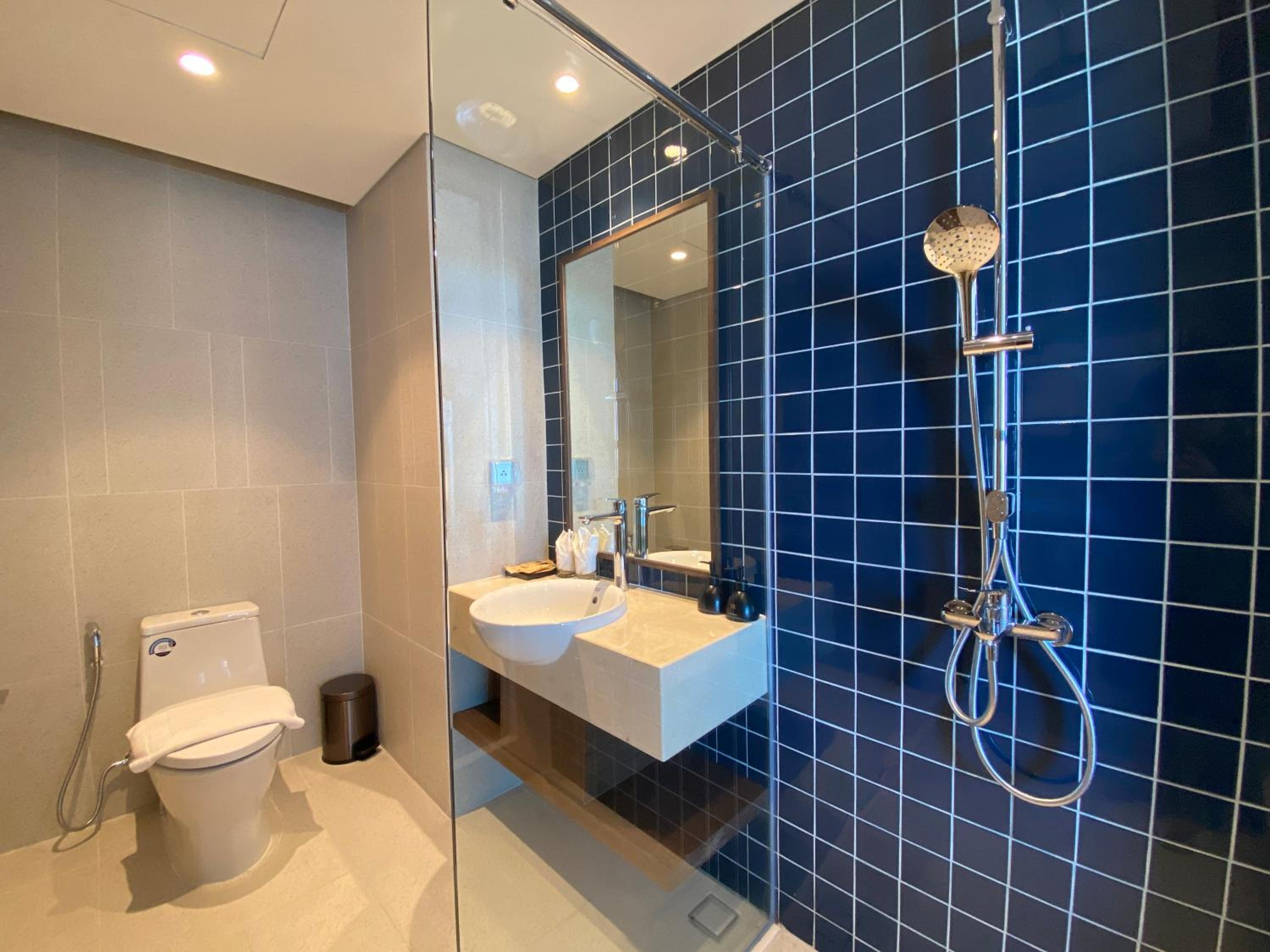 Deluxe Double Room - Photo 23