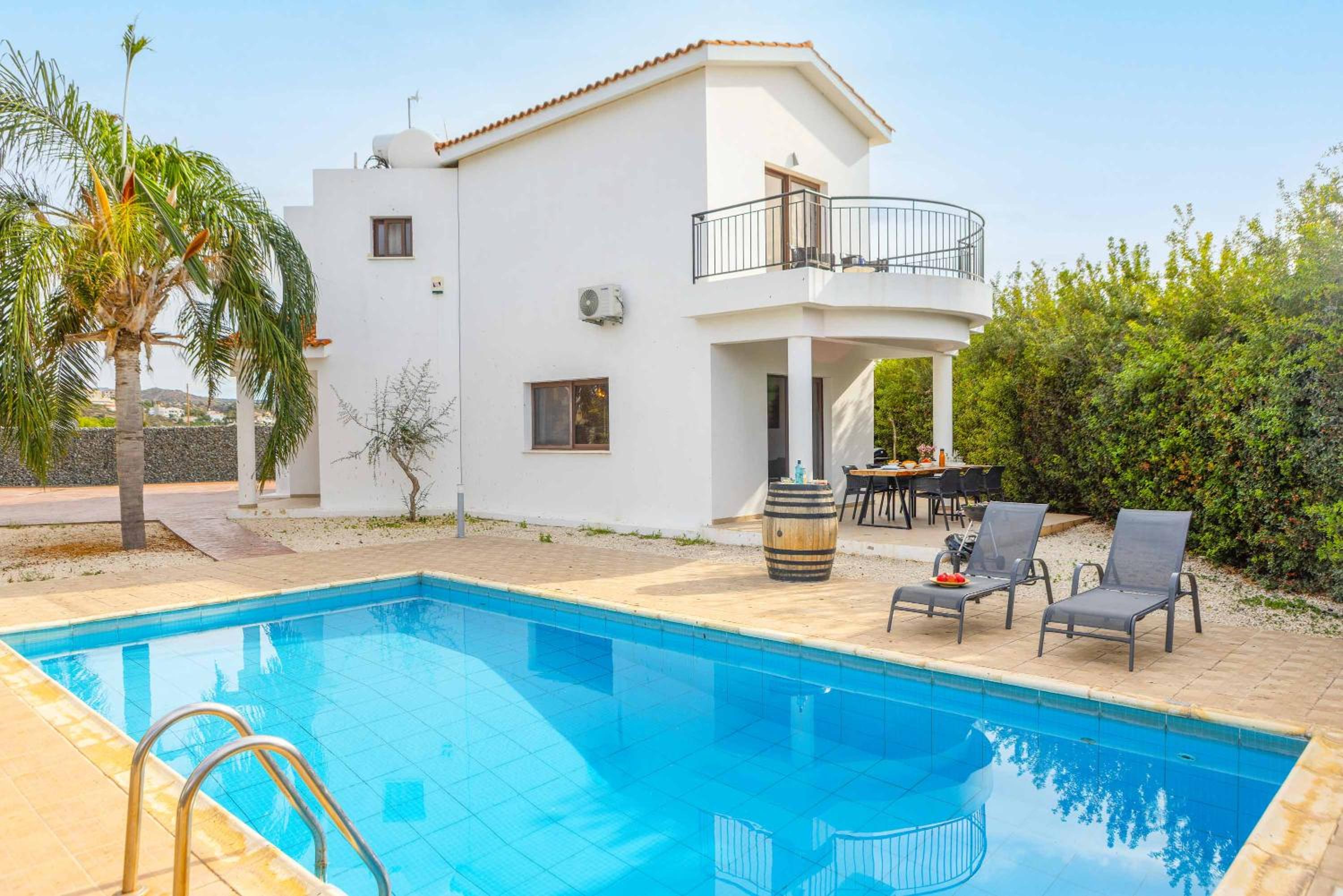 Four-Bedroom Villa photo 3