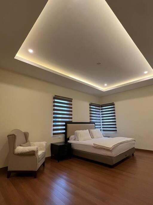 Villa photo 3