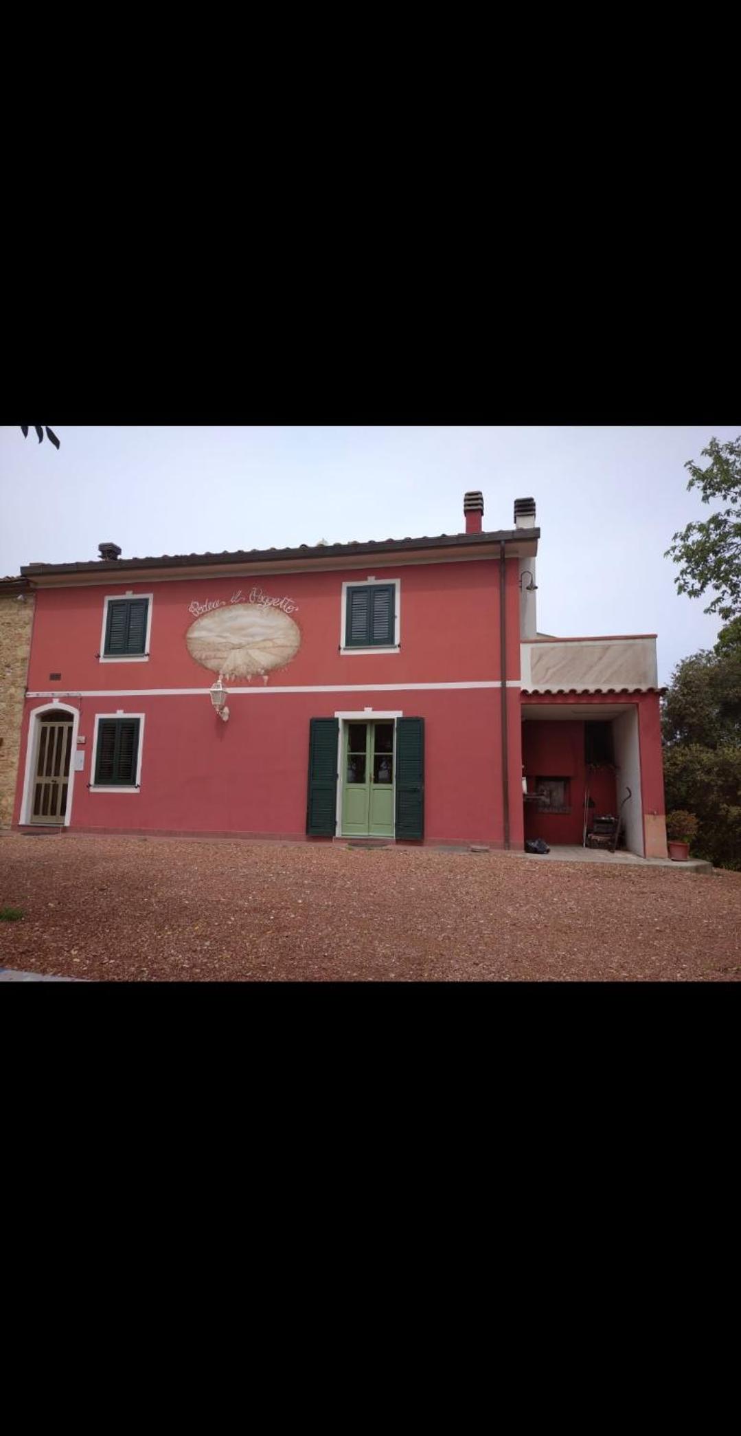 Three-Bedroom House photo 3
