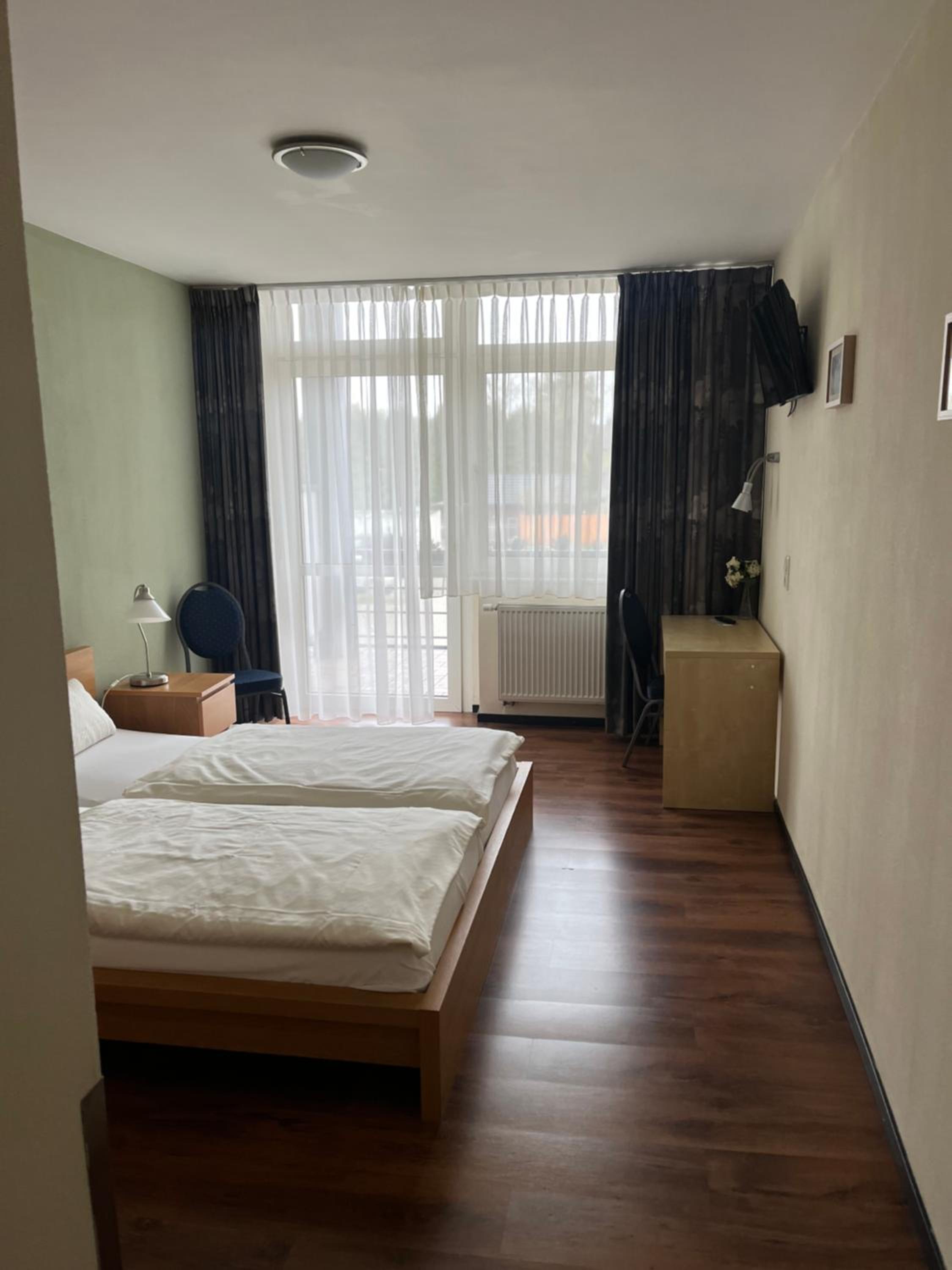 Deluxe Double Room with Balcony - Photo 2