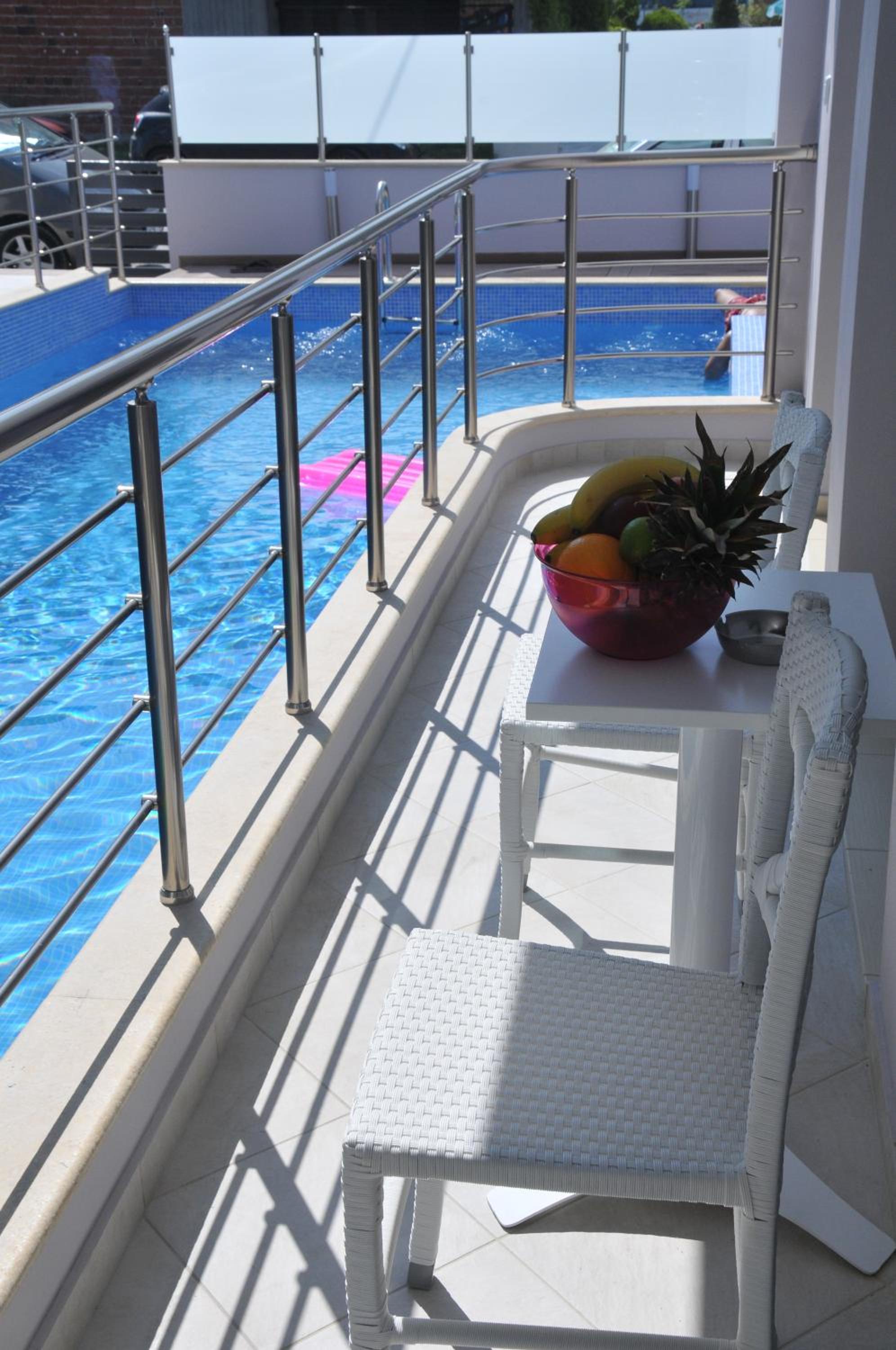 Double or Twin Room with Swimming Pool Access photo 3