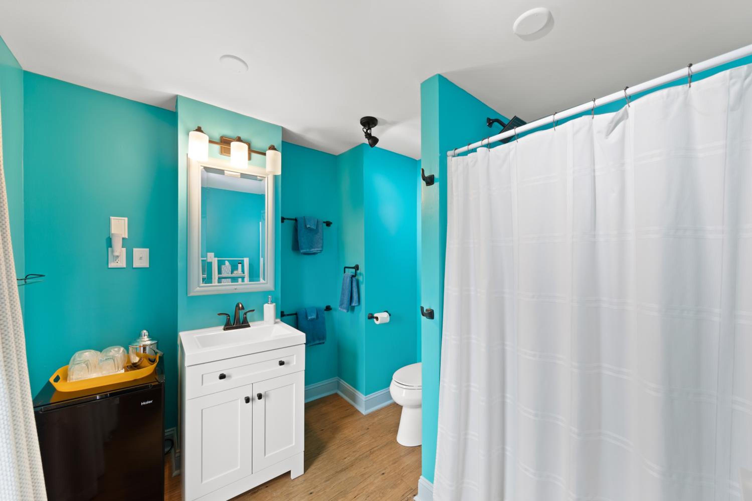 Standard Queen Room photo 2
