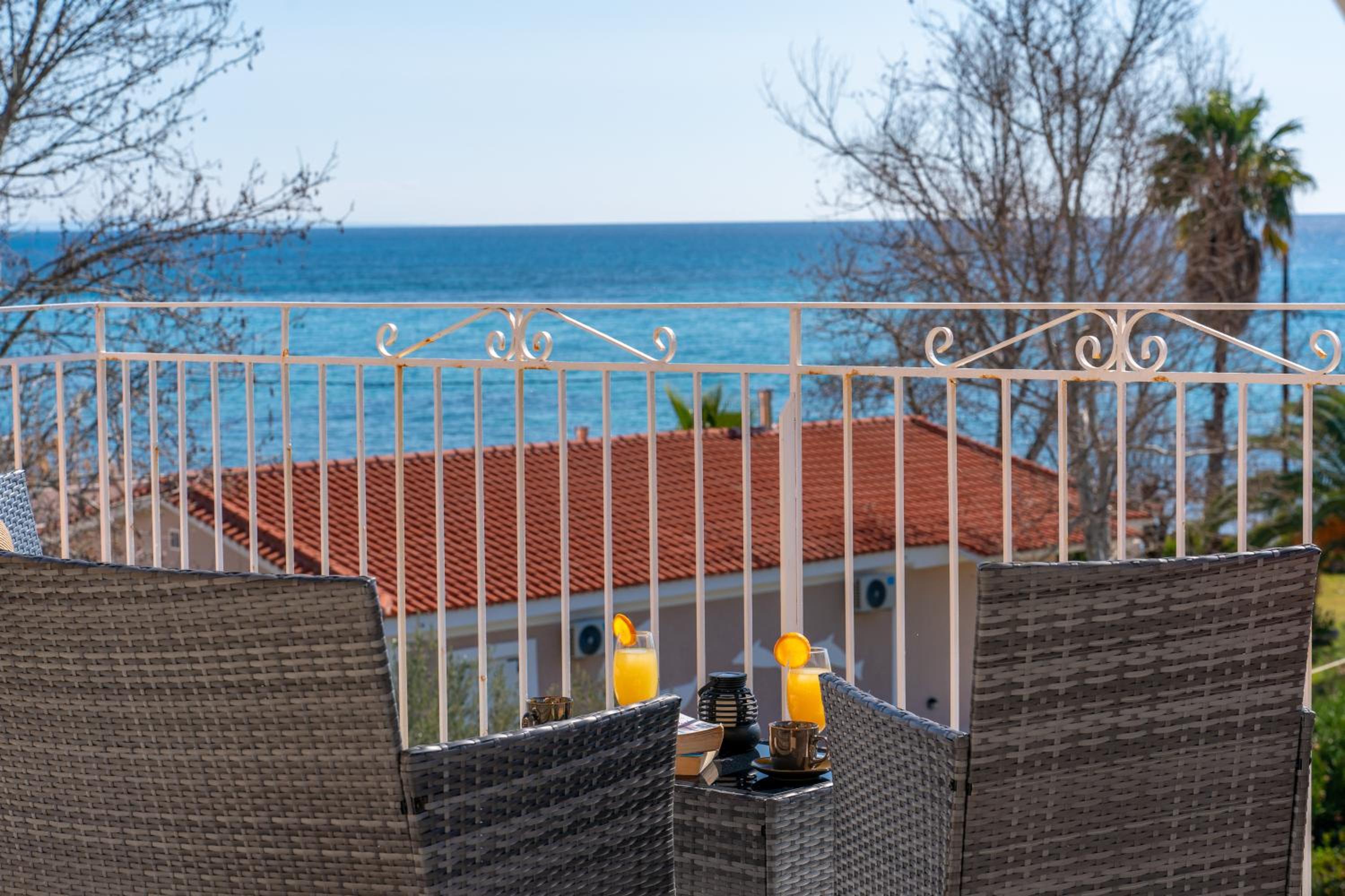 Apartment with Sea View photo 3