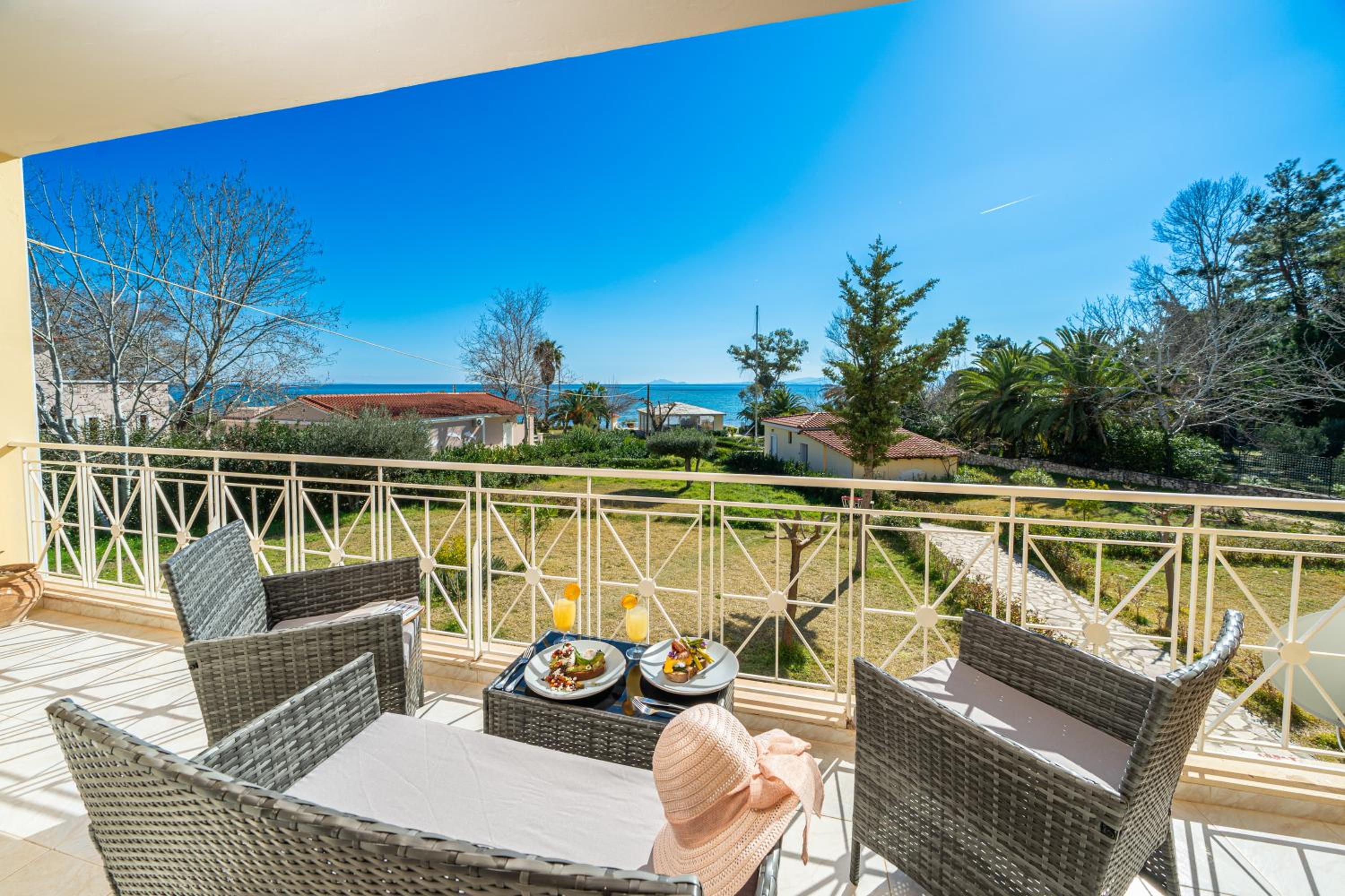 Apartment with Sea View photo 2