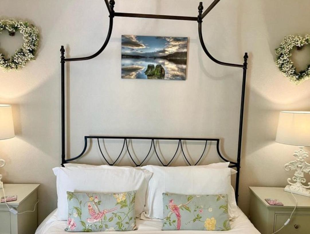 Large Double or Twin Room photo 1