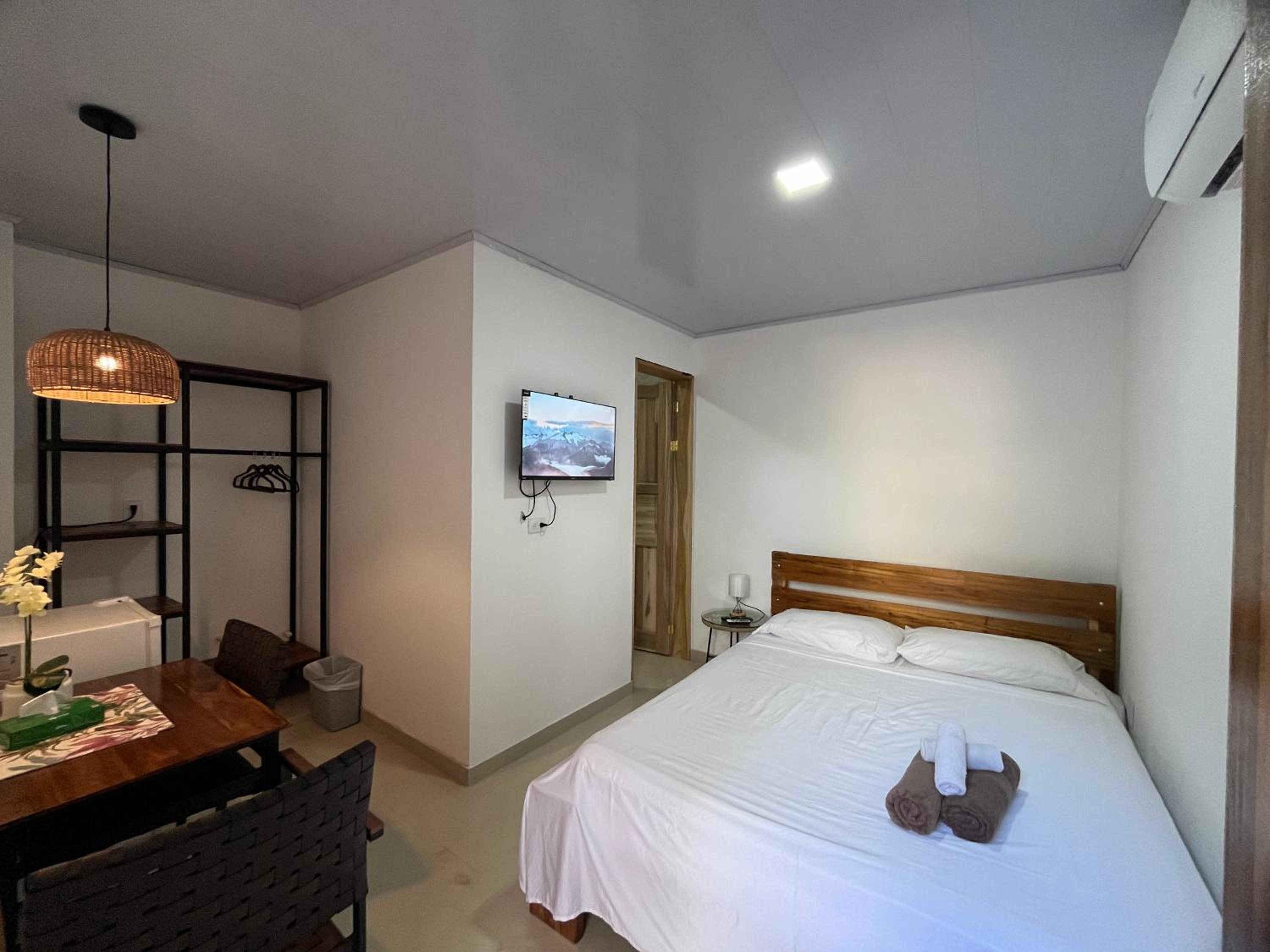 Deluxe Double Room with Shower photo 1