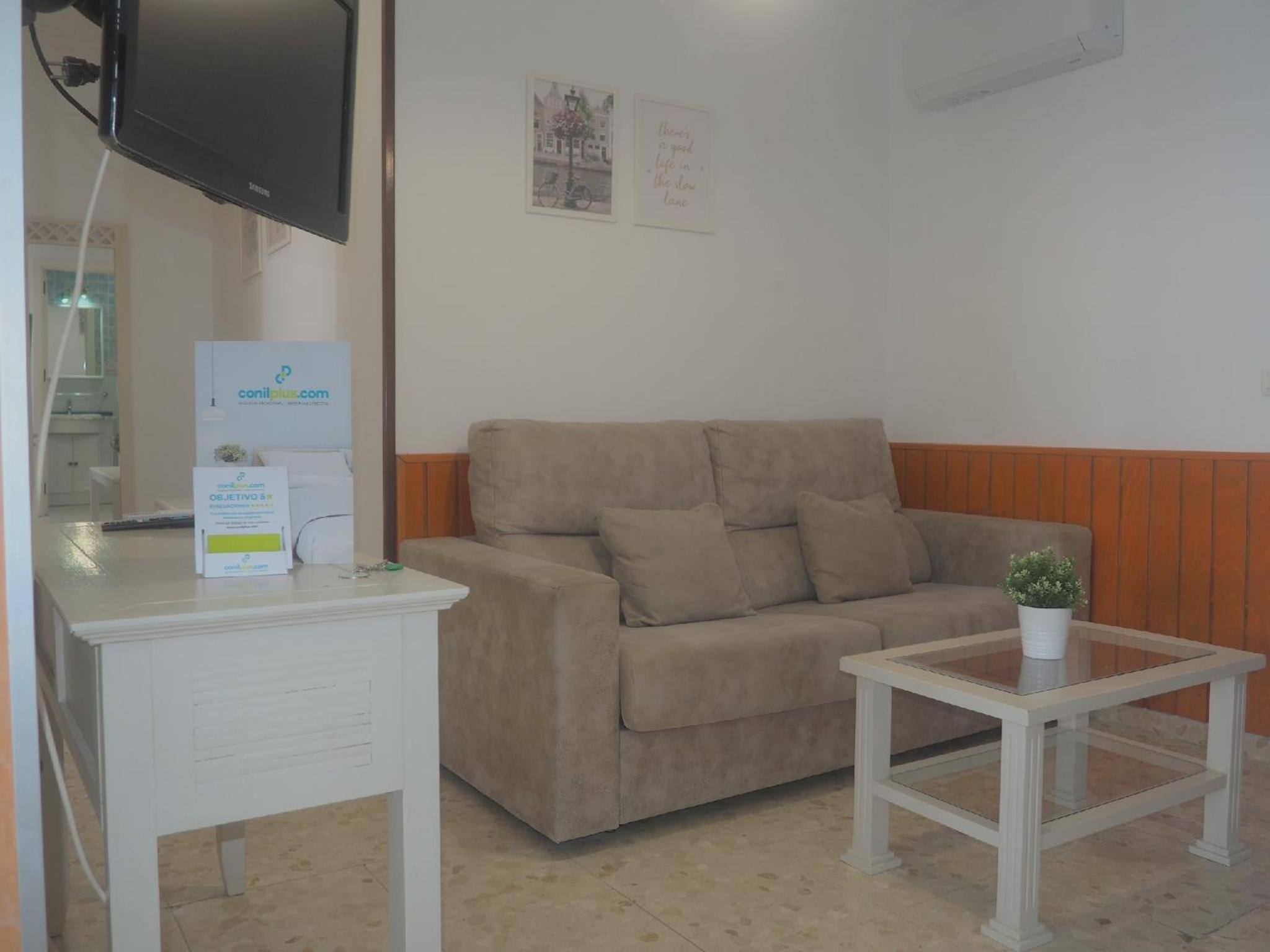 Apartamento de dos habitaciones con balcón