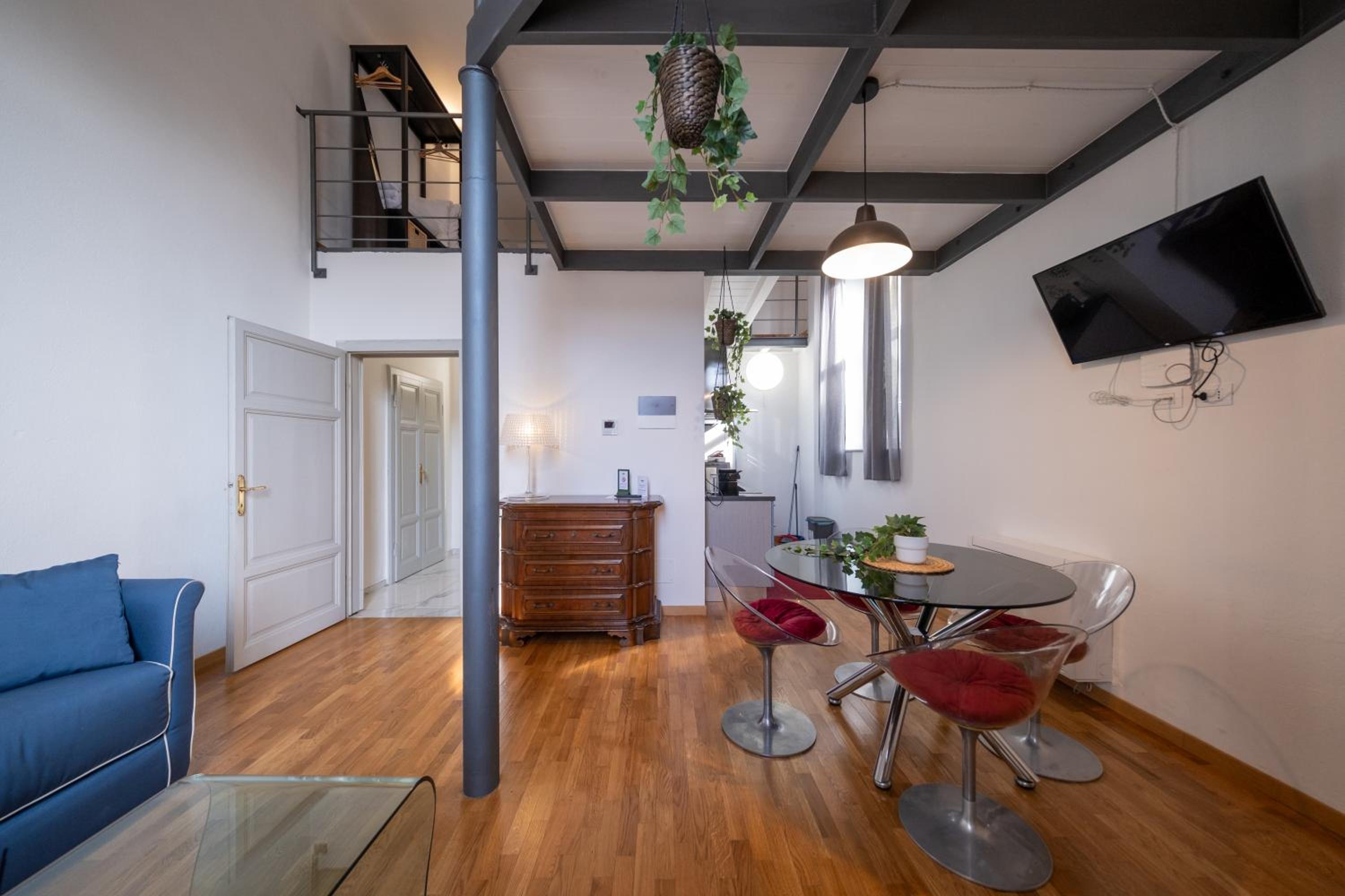 Deluxe Apartment
