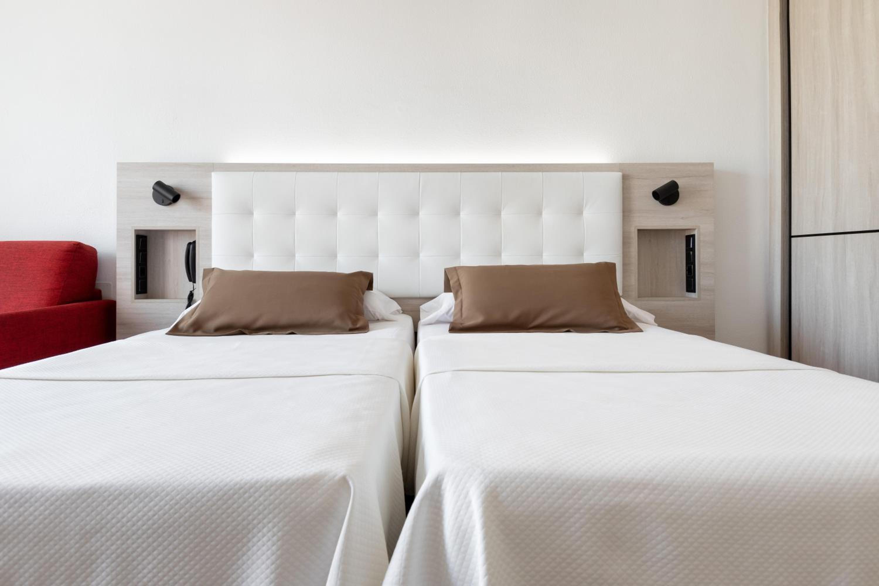 Habitación Doble con Cama Extra (3 Adultos)