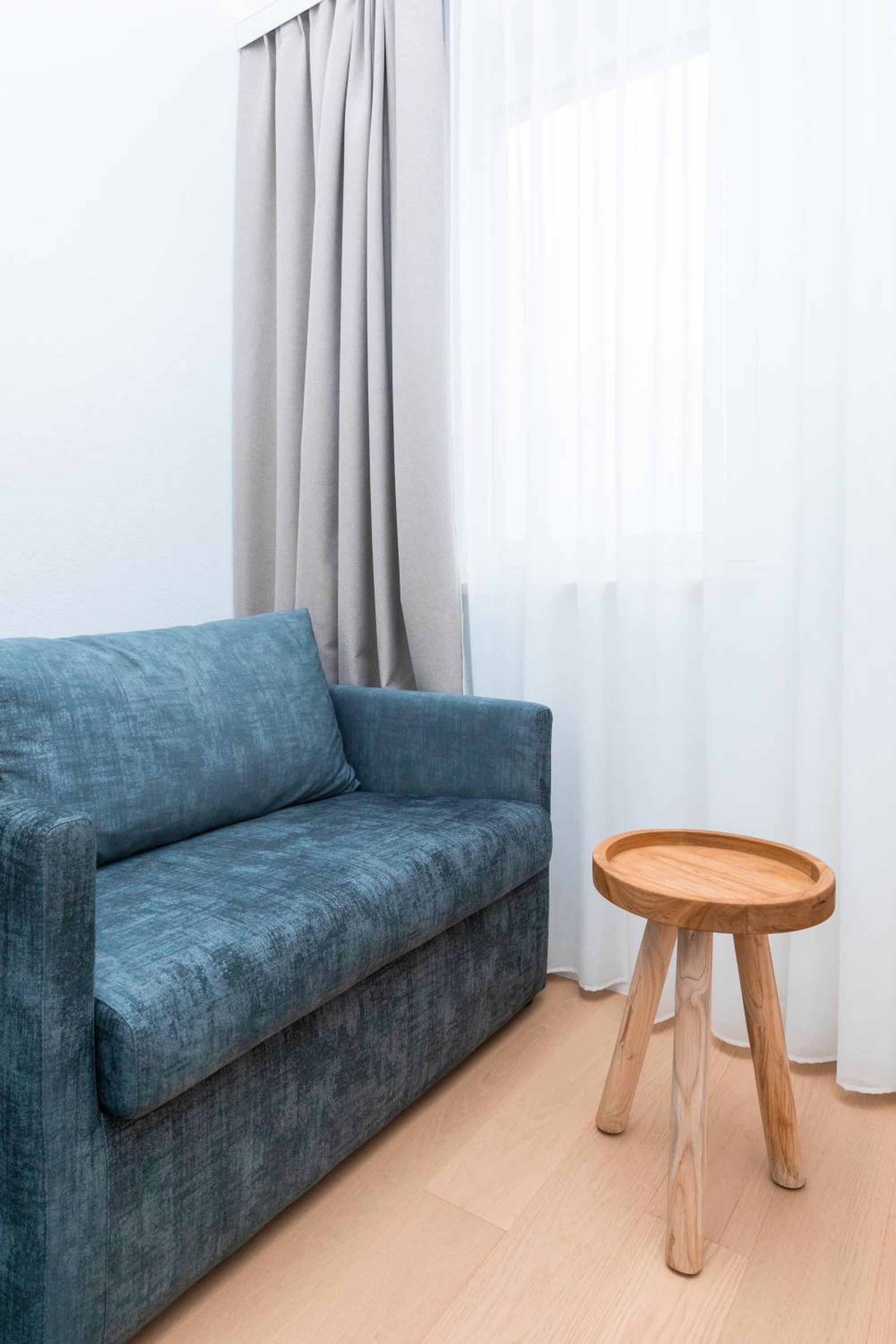 Large Single Room