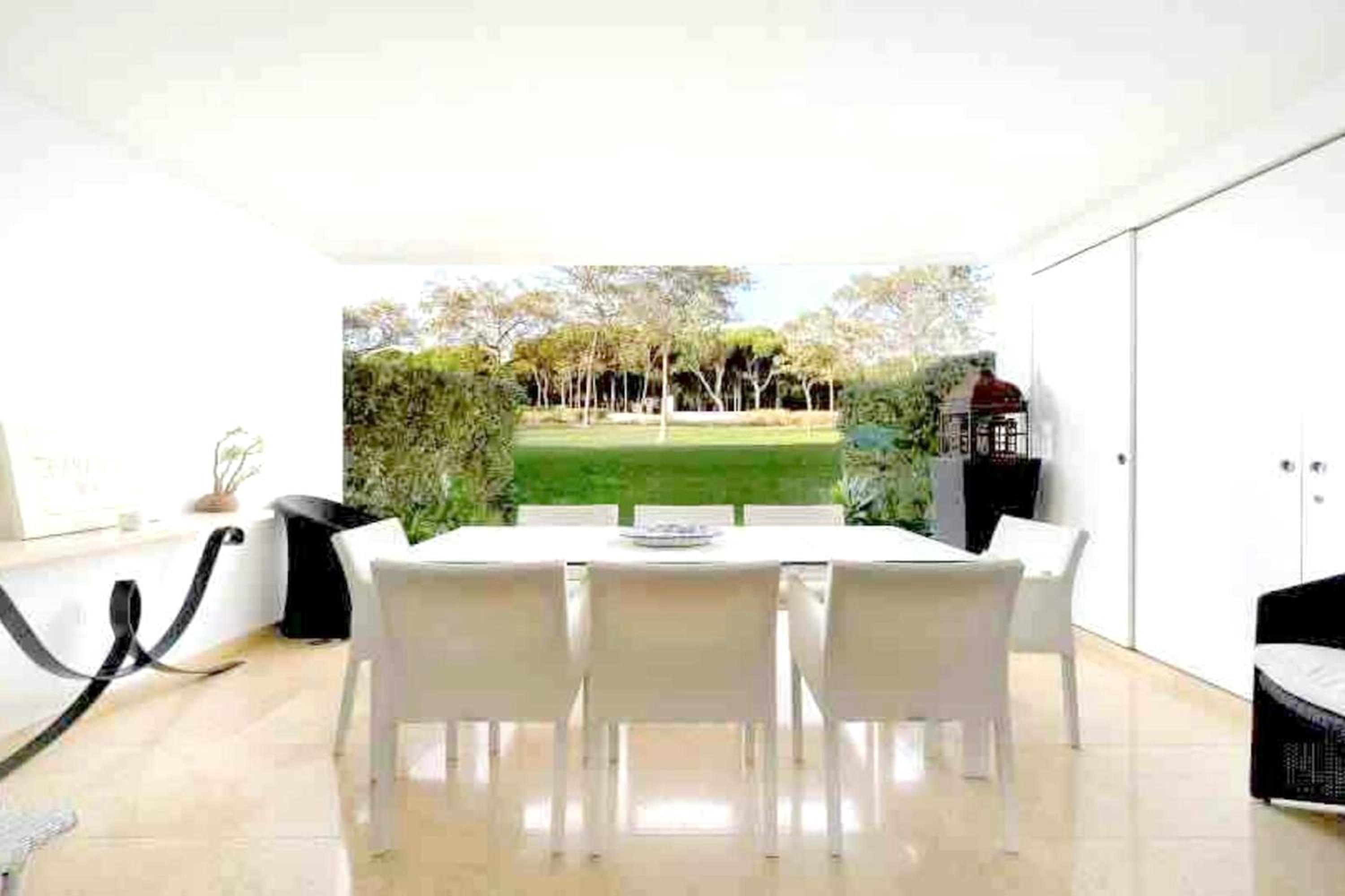 Three-Bedroom Holiday Home  photo 2