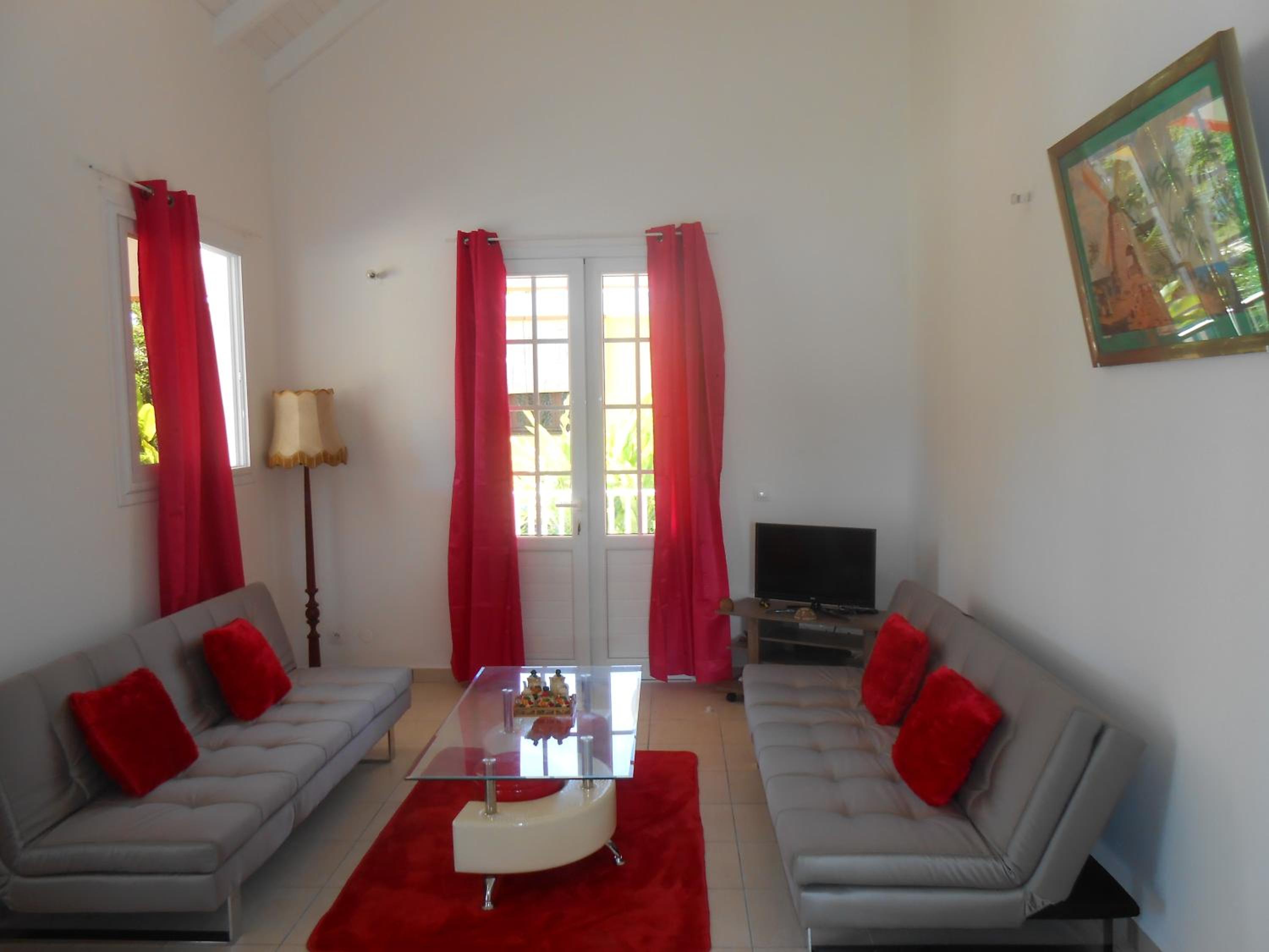 Two-Bedroom House photo 3