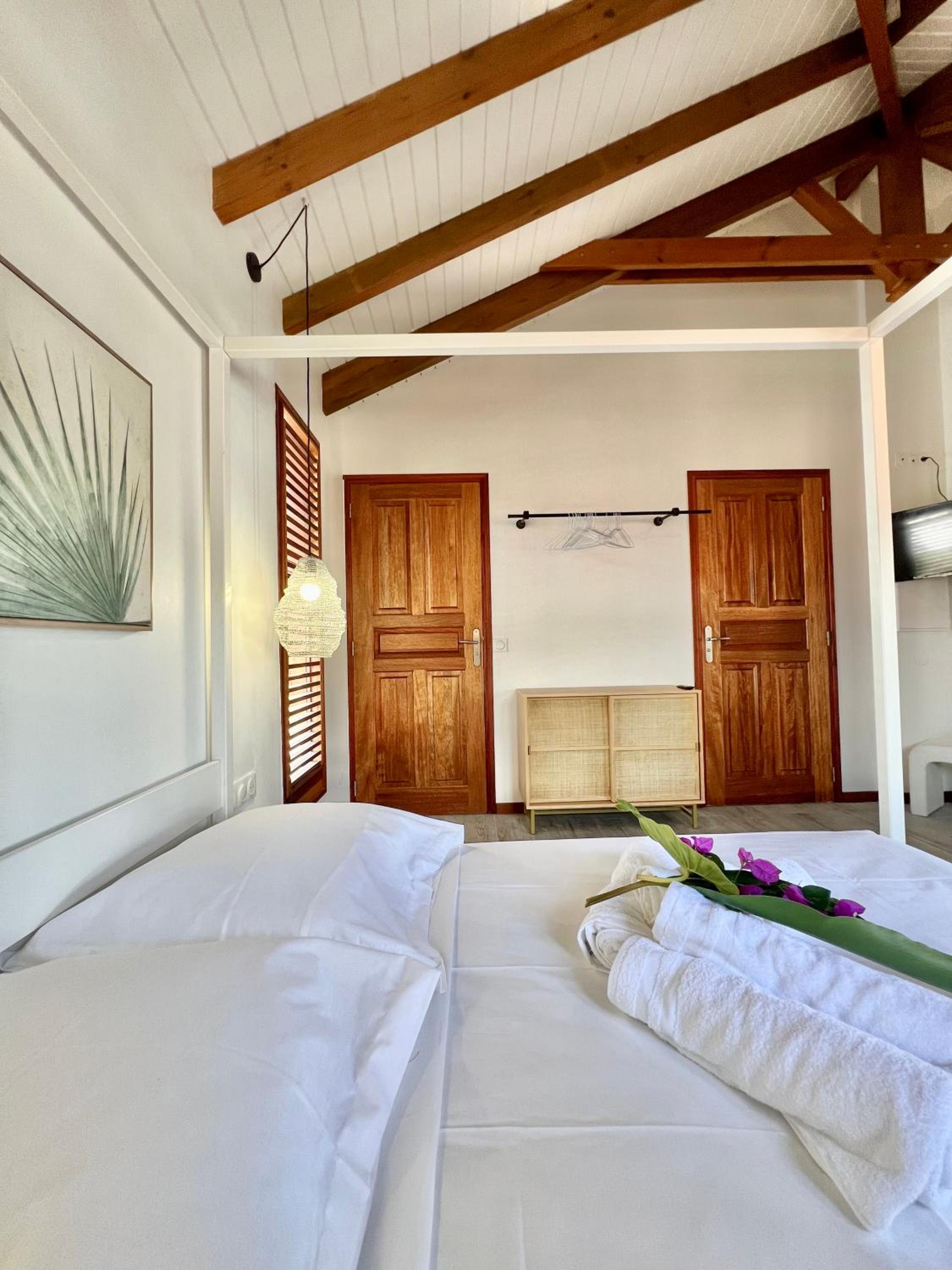 One-Bedroom House photo 2