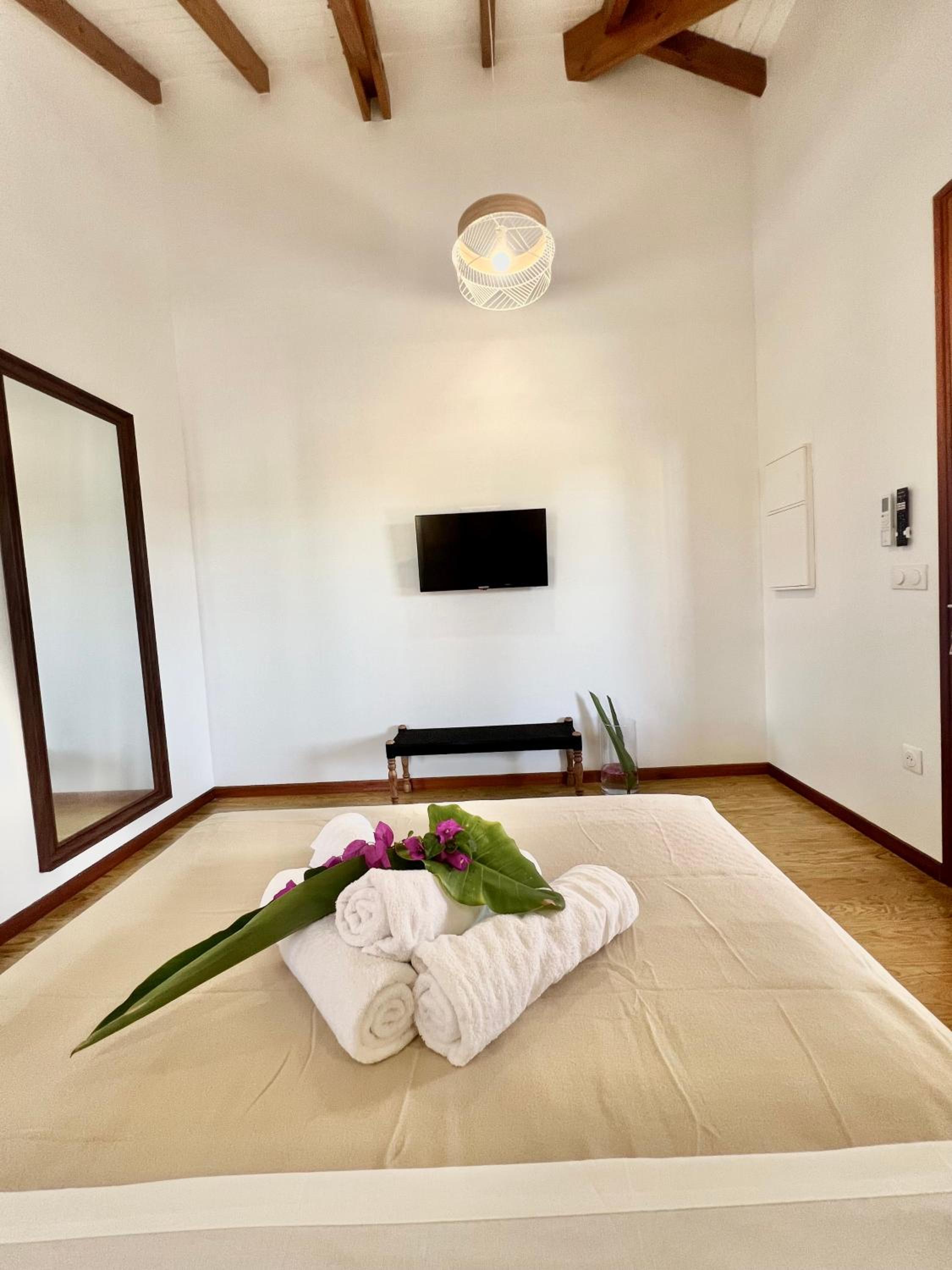 One-Bedroom House photo 2