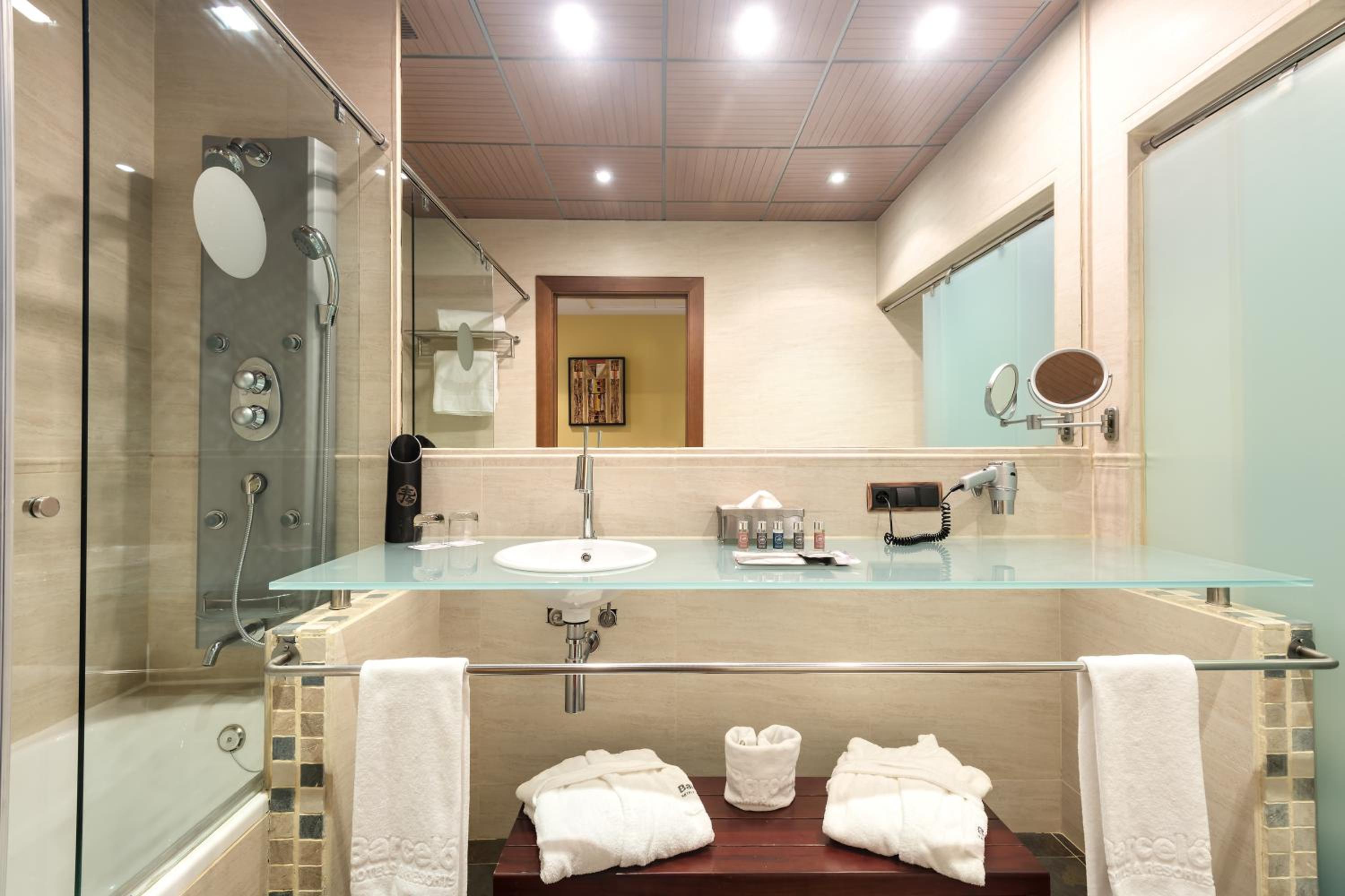 Superior Double Or Twin Room With View photo 2