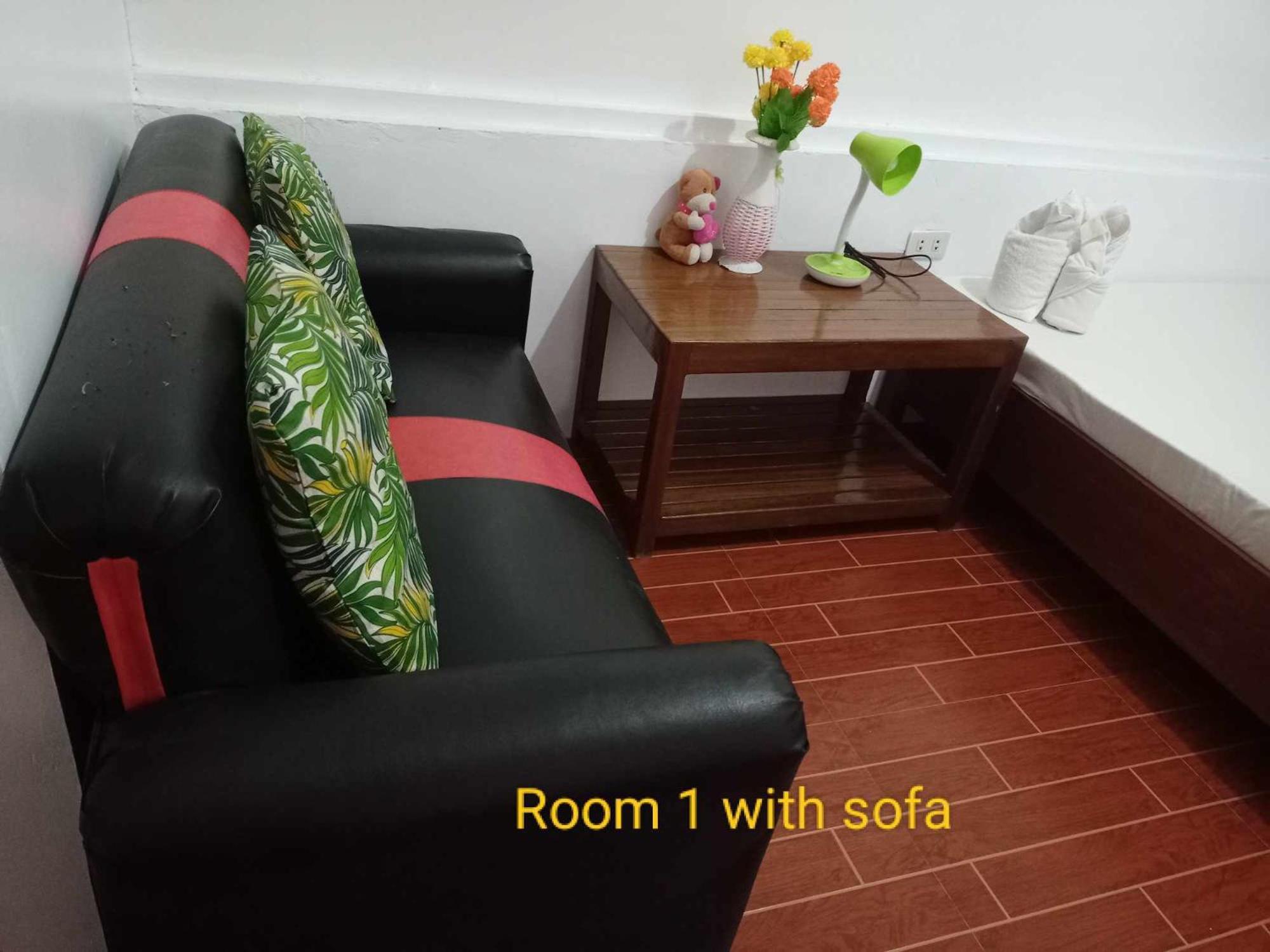 Deluxe Double Room (2 Adults + 1 Child)