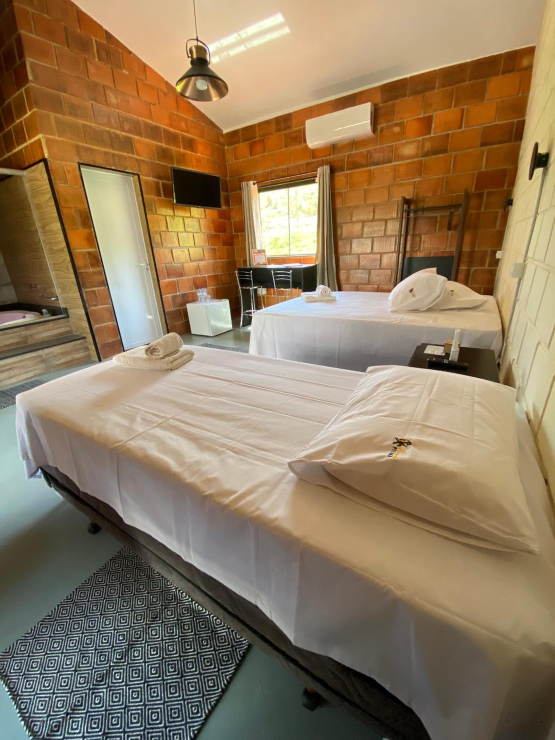 Deluxe Suite with Spa Bath photo 1