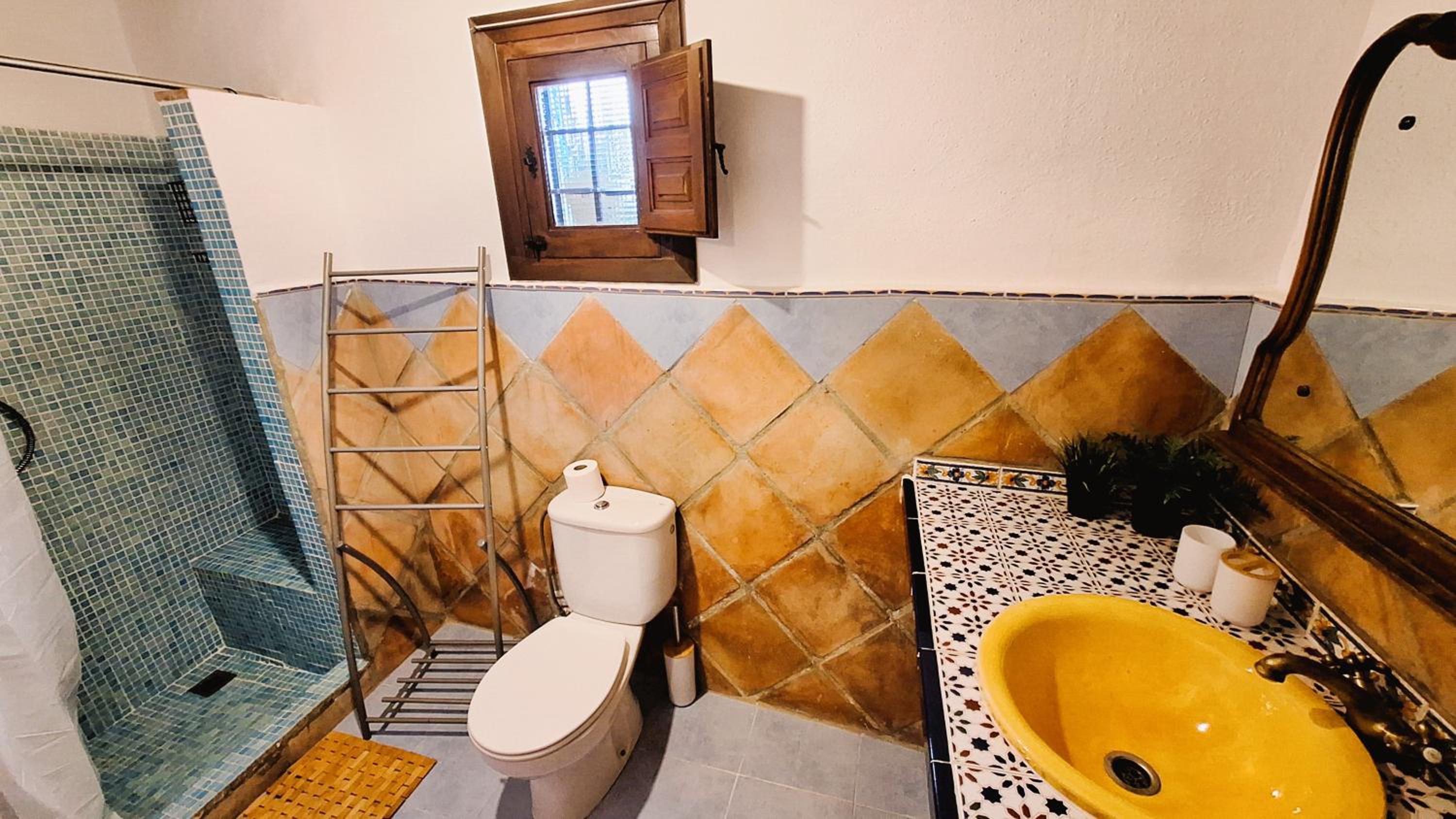 Double Room With Private Bathroom photo 2