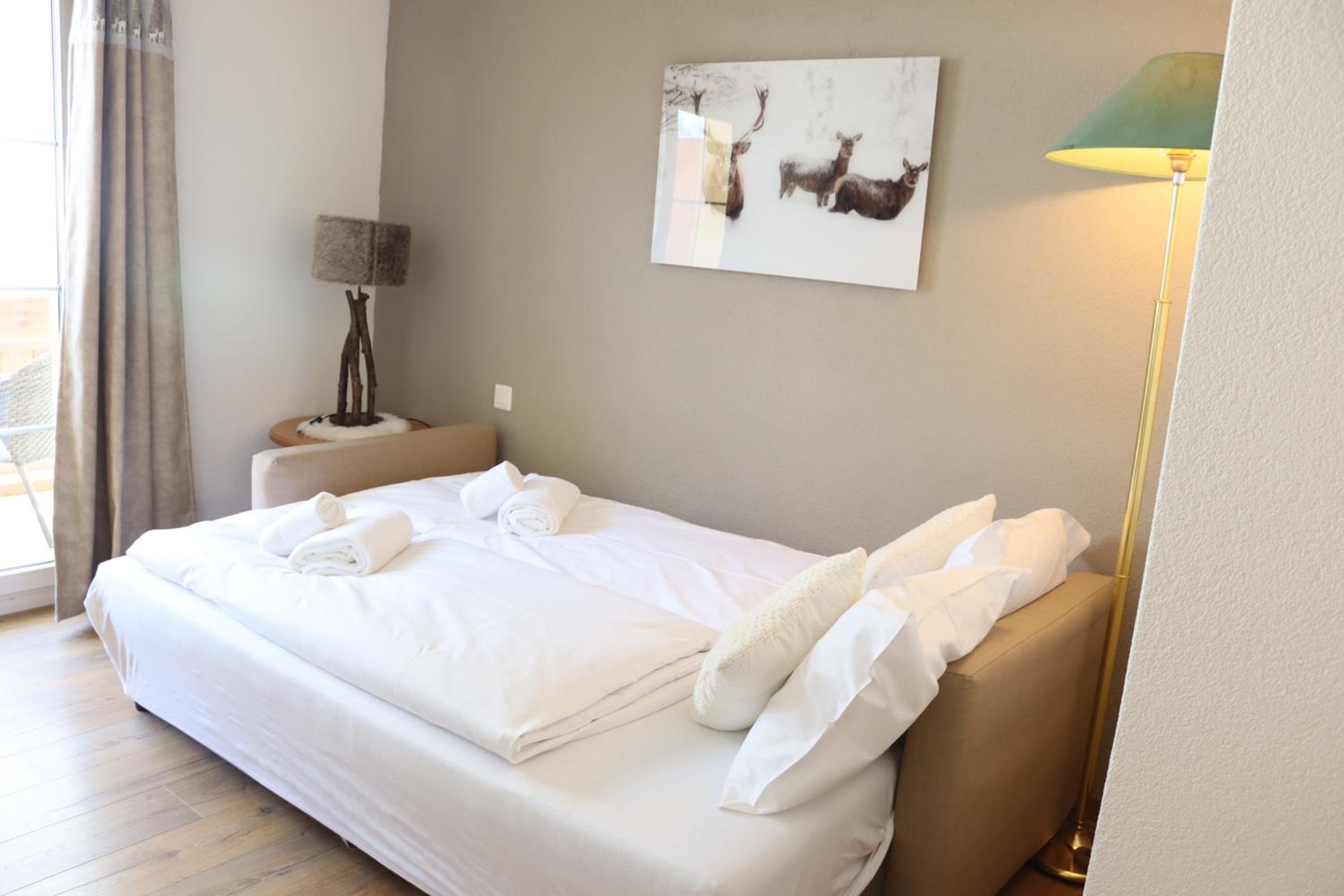 Suite with Balcony - Photo 9