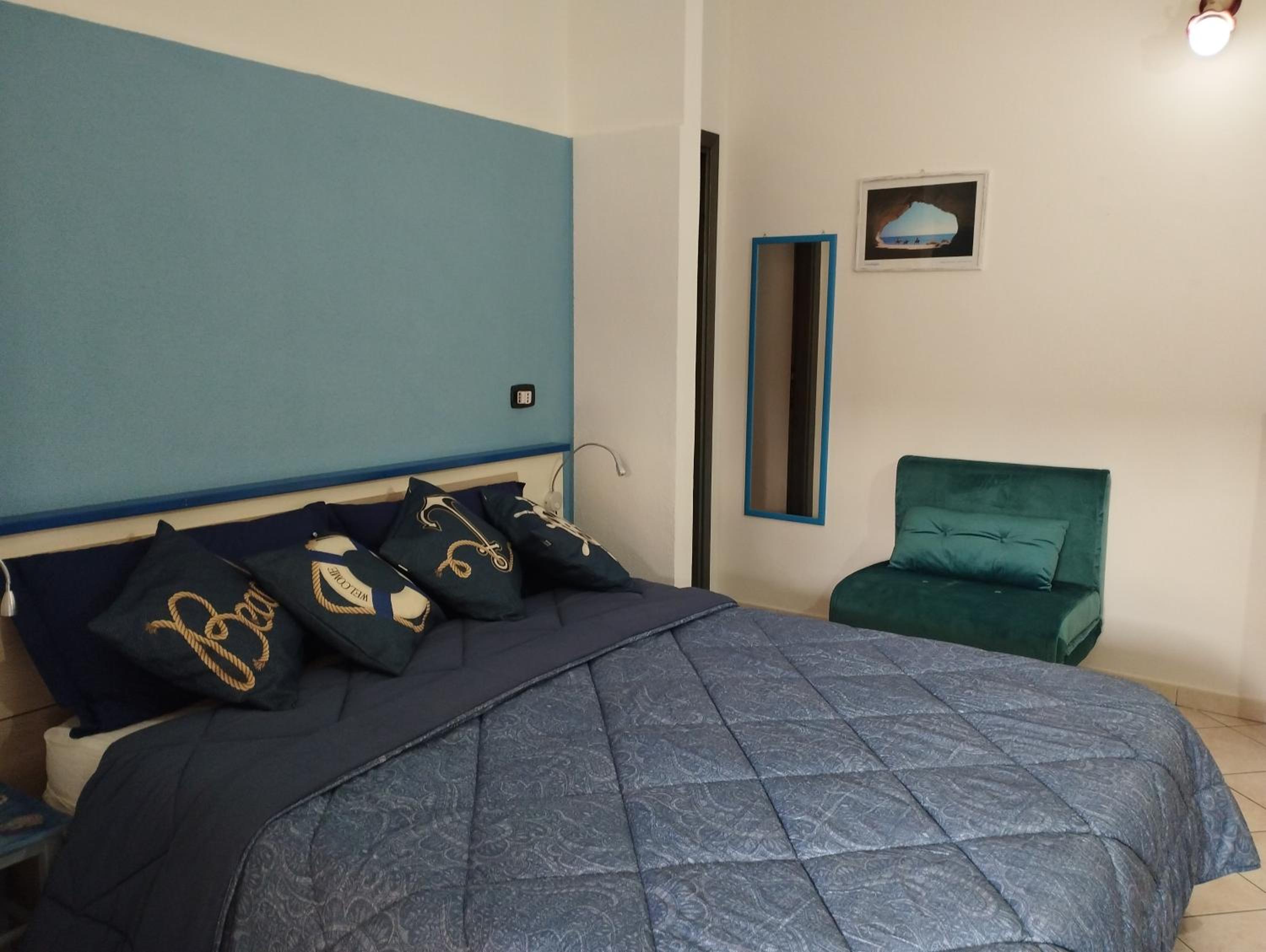 Double Room with Sea View photo 2