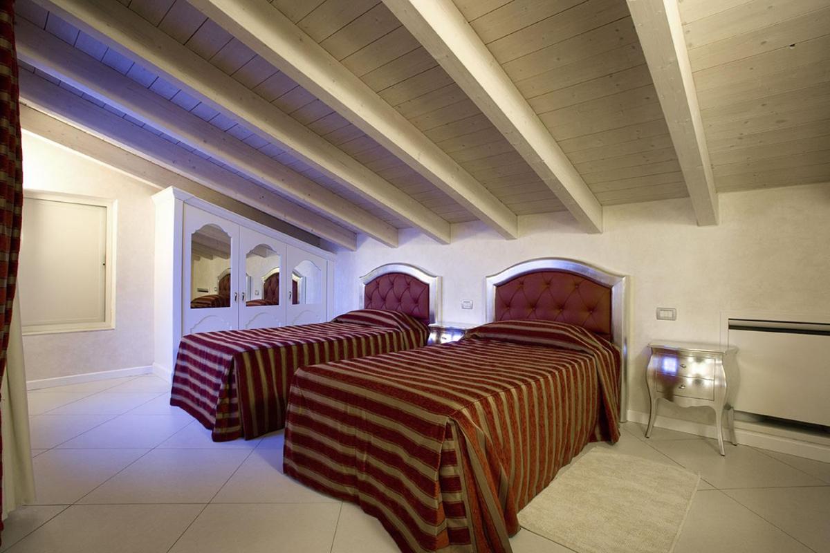 Executive Suite photo 2