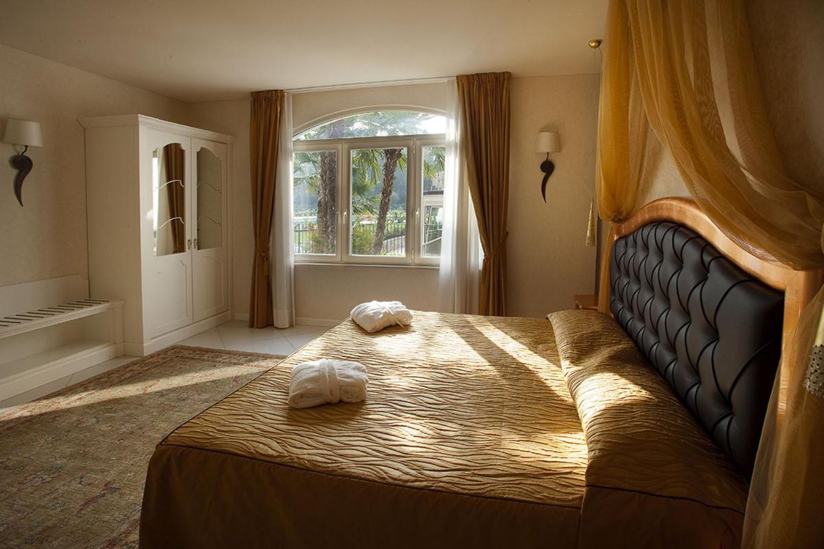 Junior Suite with Garden View photo 1