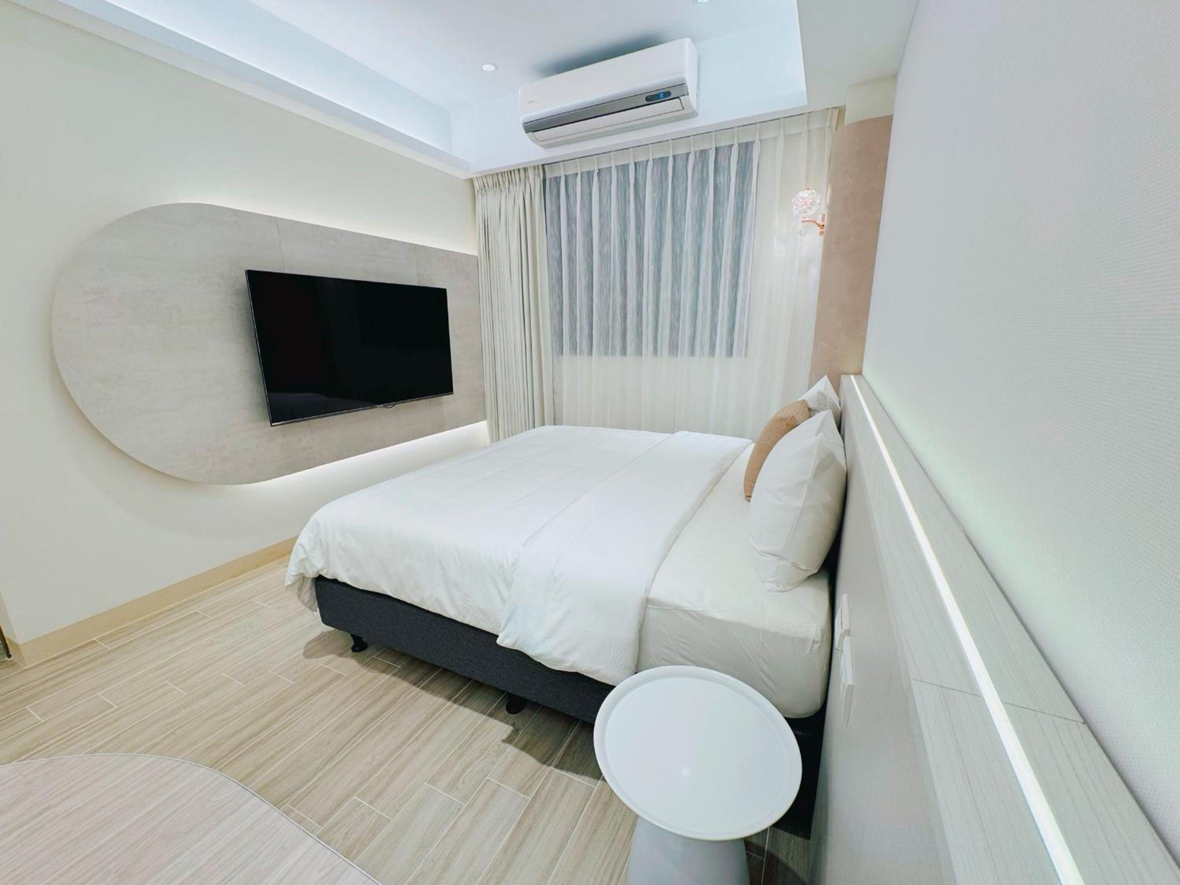 Standard Queen Room photo 3