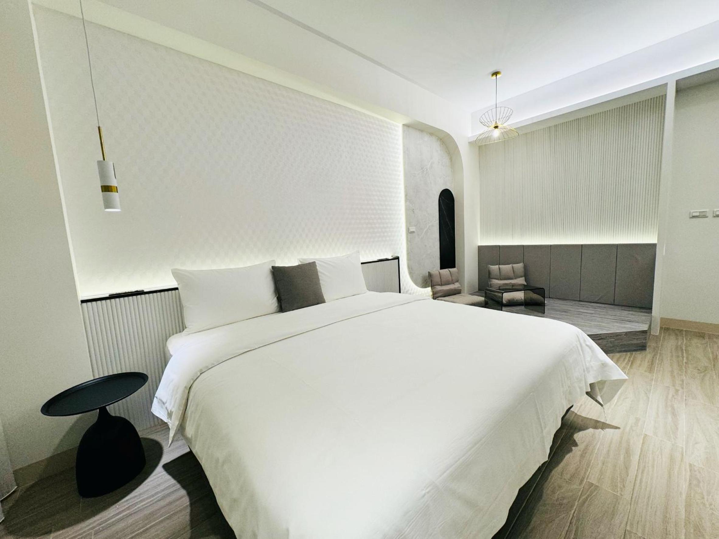 Economy Double Room photo 2
