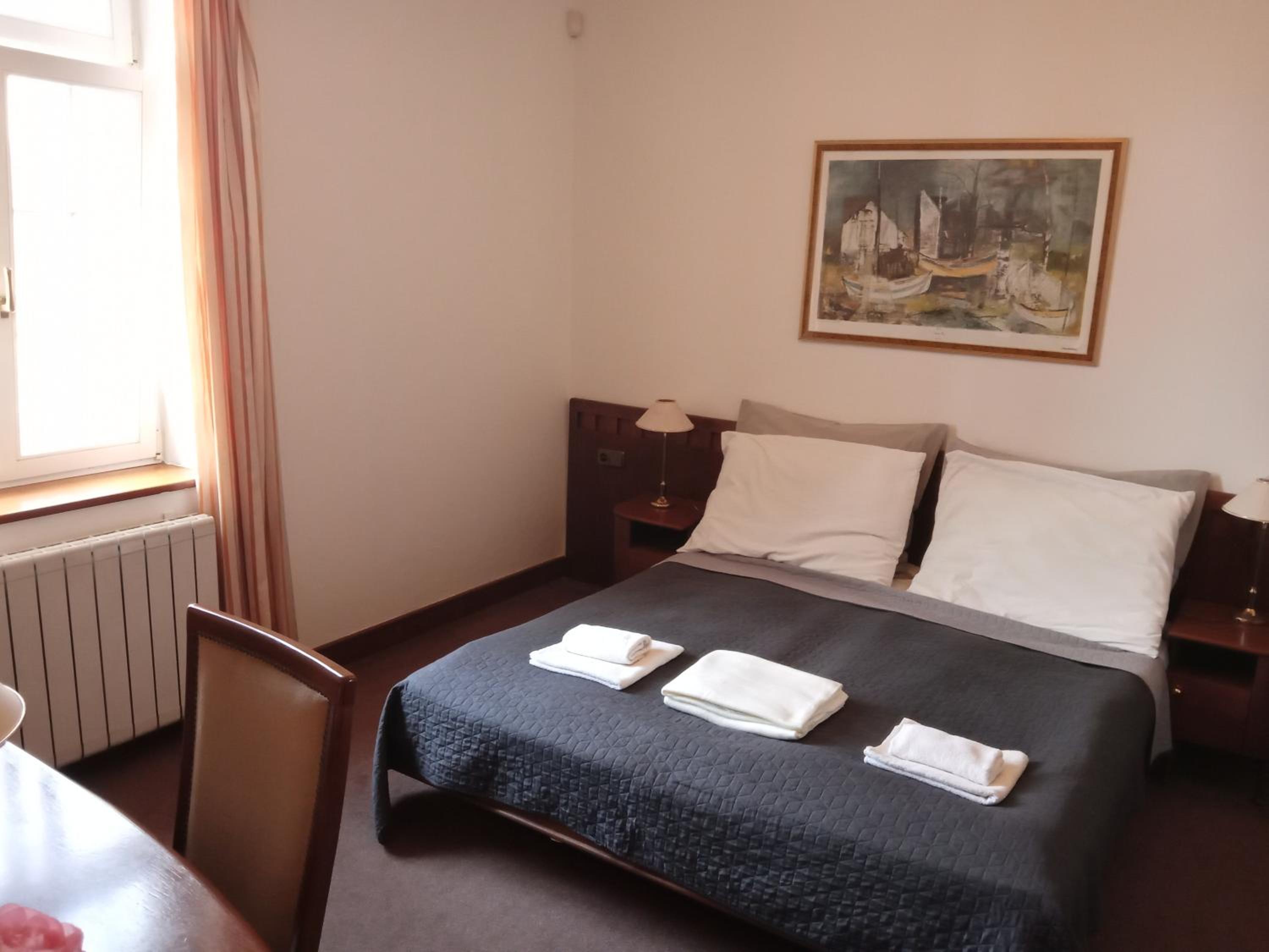 Double or Twin Room photo 3