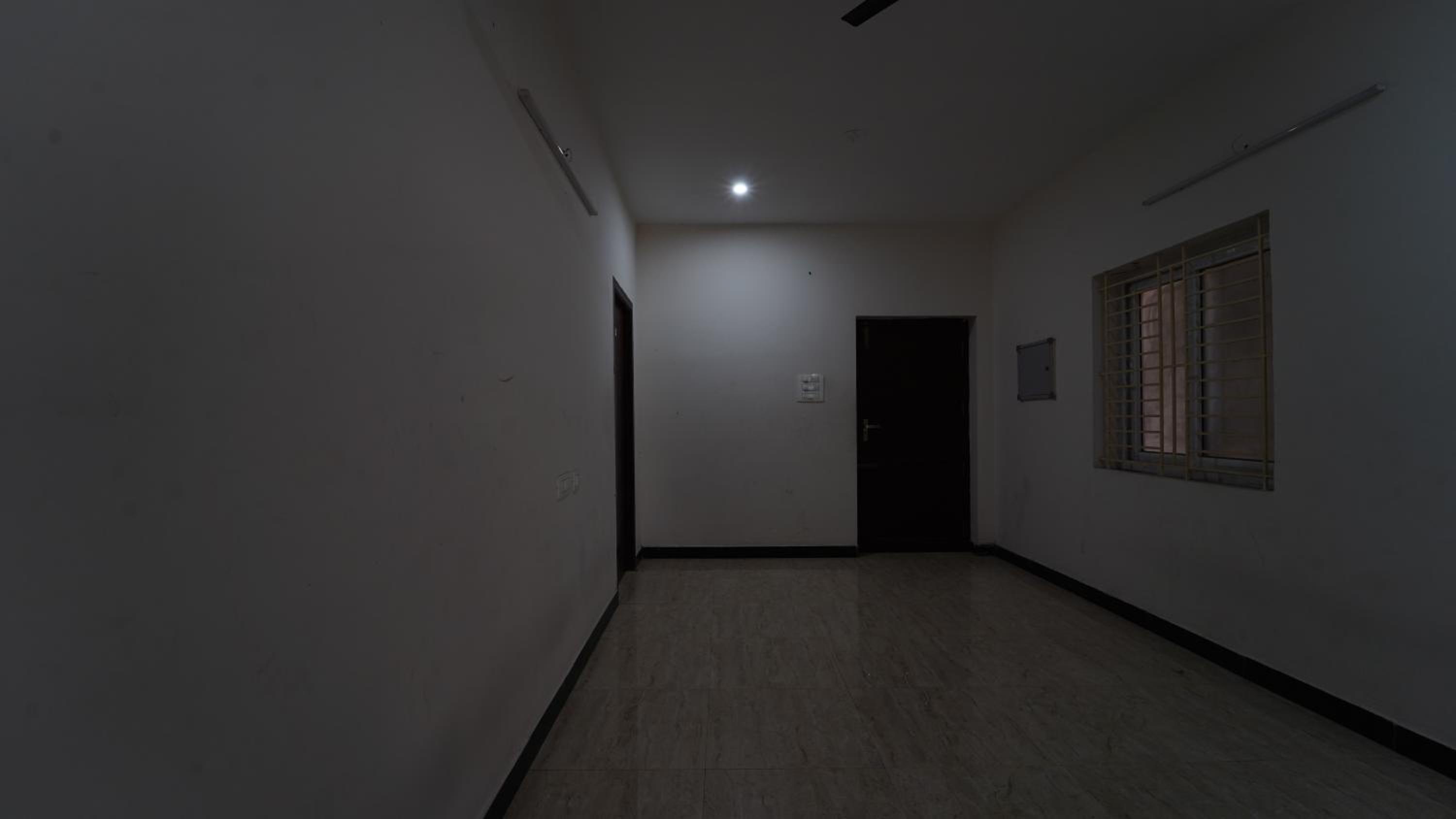 Deluxe Room - Photo 26
