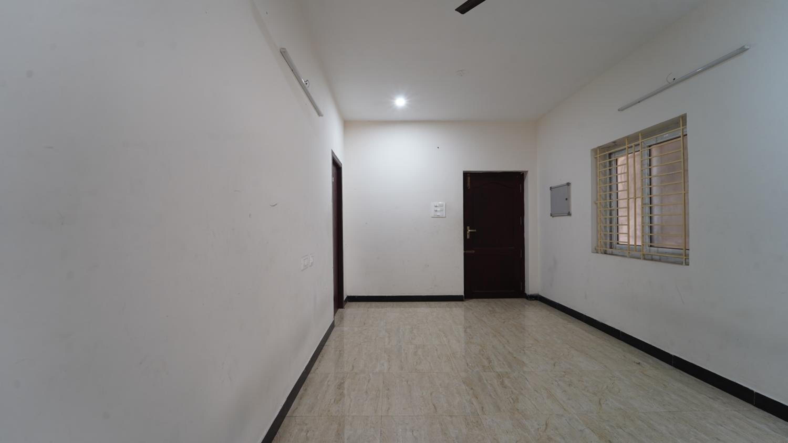 Deluxe Room - Photo 29