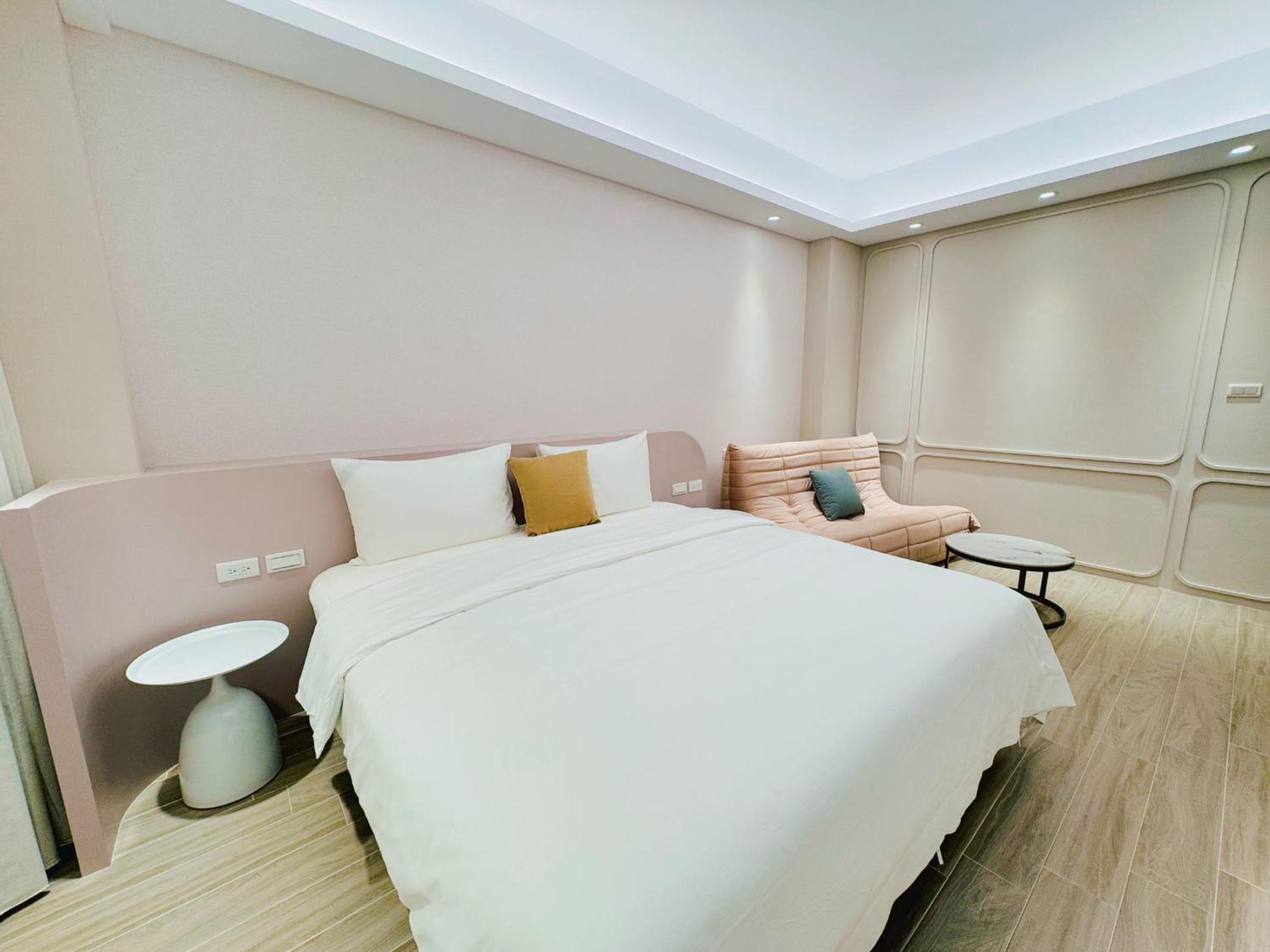Double Room with Private Bathroom photo 2